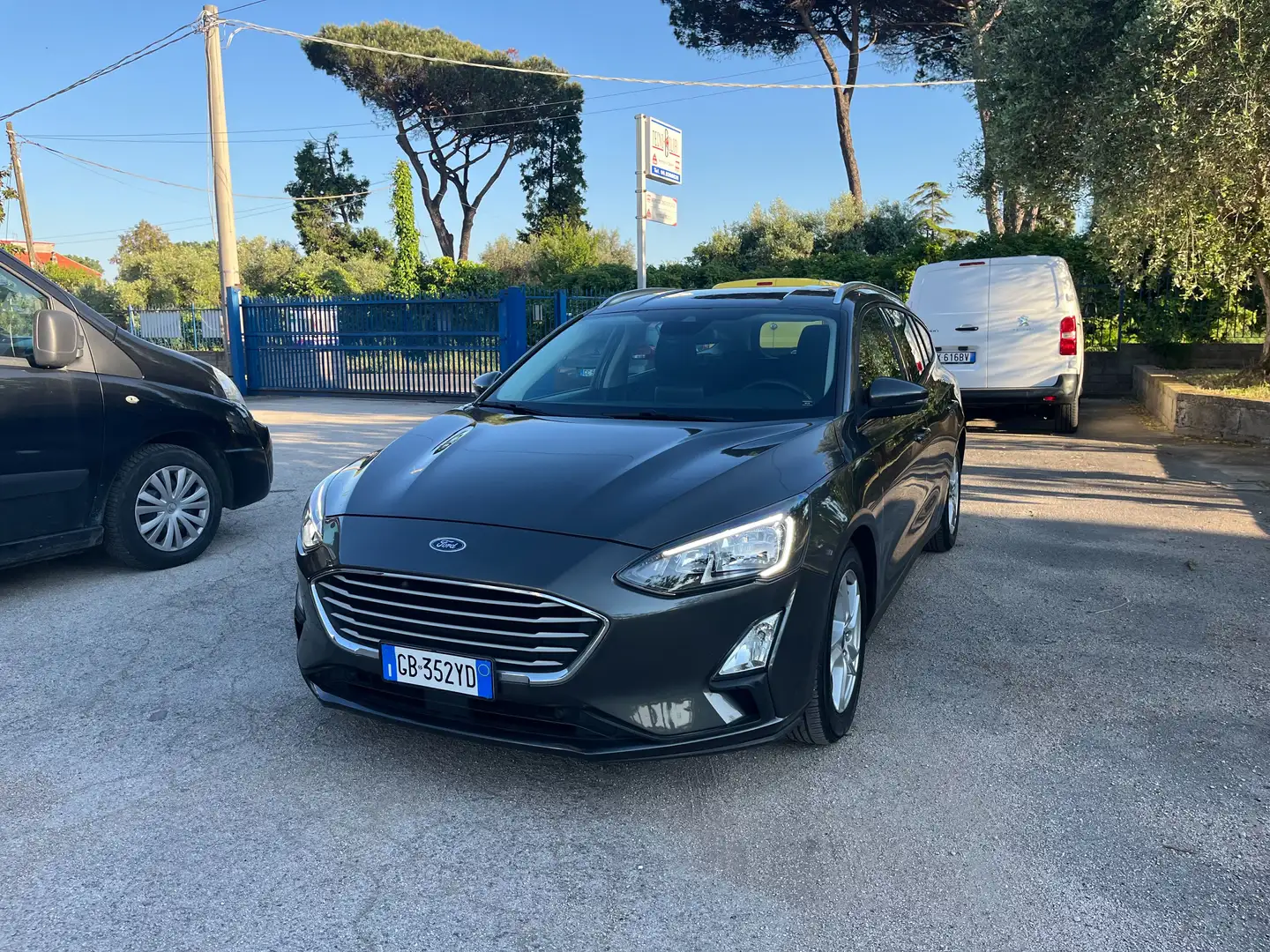 Ford Focus Focus 1.5 EcoBlue 120 CV SW Business Co-Pilot Grigio - 1