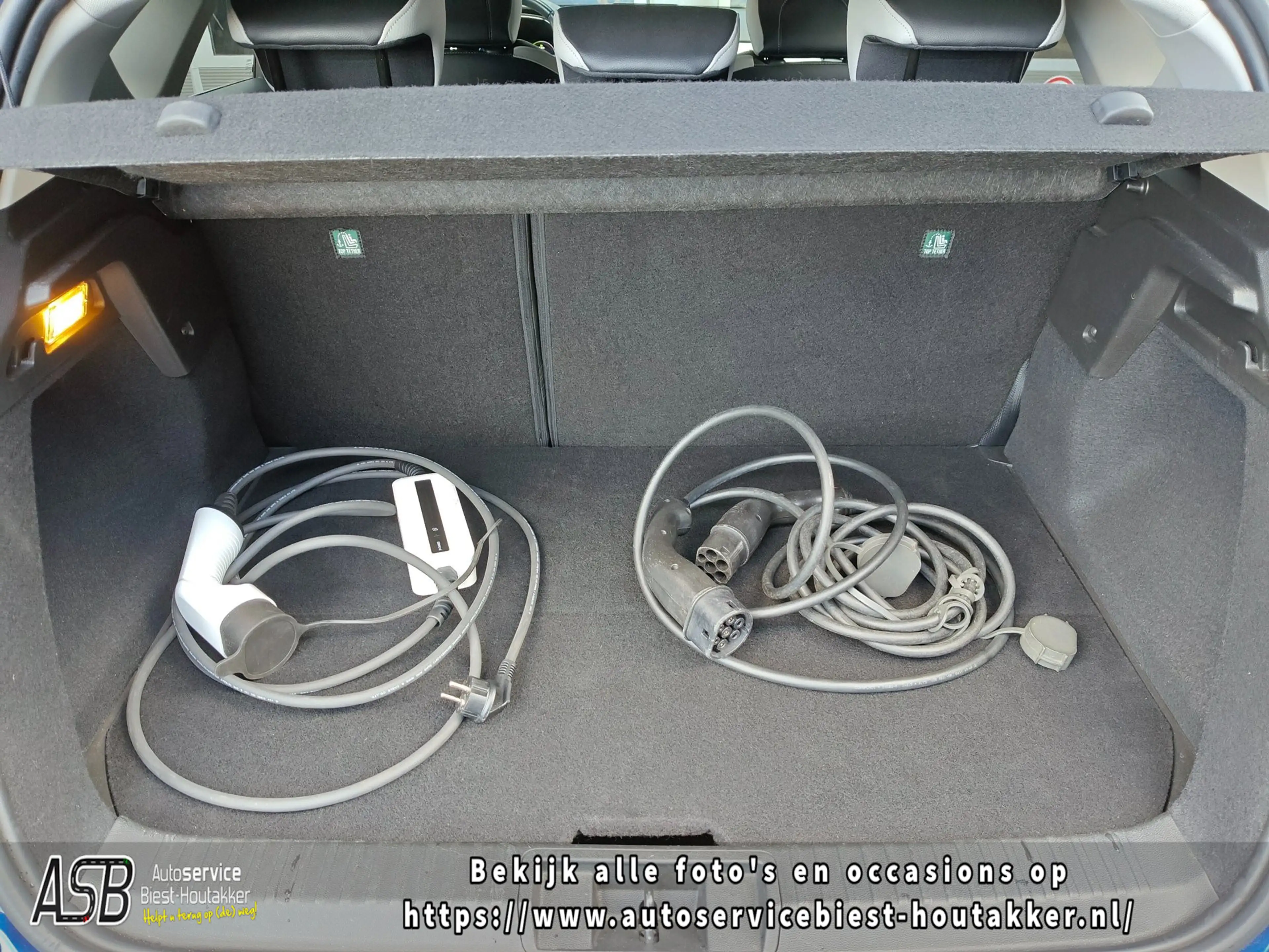 Renault Captur 1.6 E-Tech Plug-in Hybrid 160 Intens | Carplay | K — photo 13