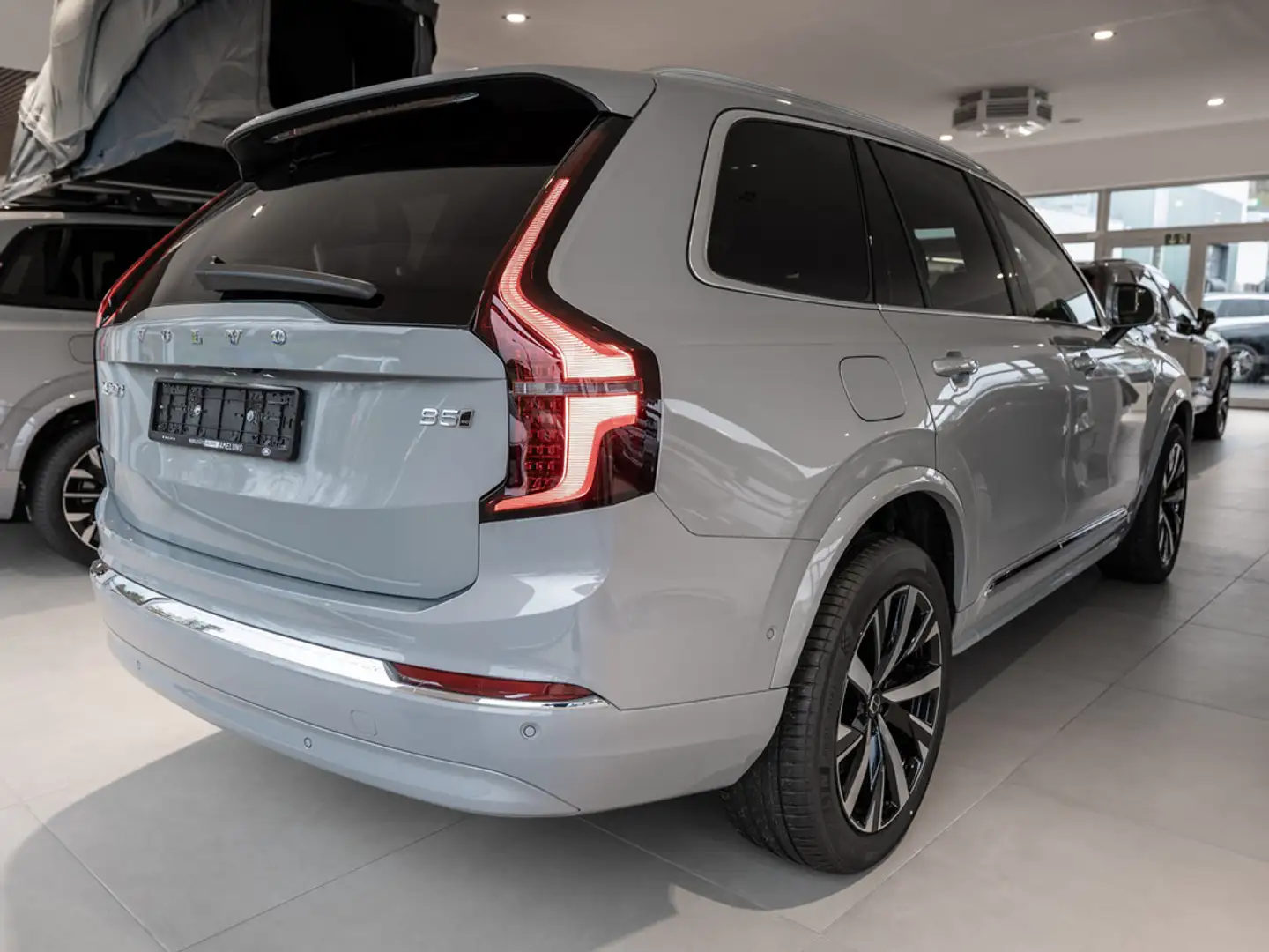 Volvo XC90 2.0 Core AWD PDC SHZ KAMERA NAVI 360° Grigio - 2