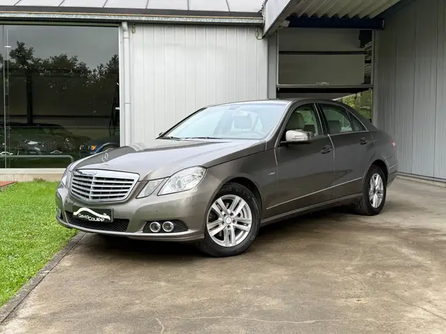 Mercedes-Benz E 220