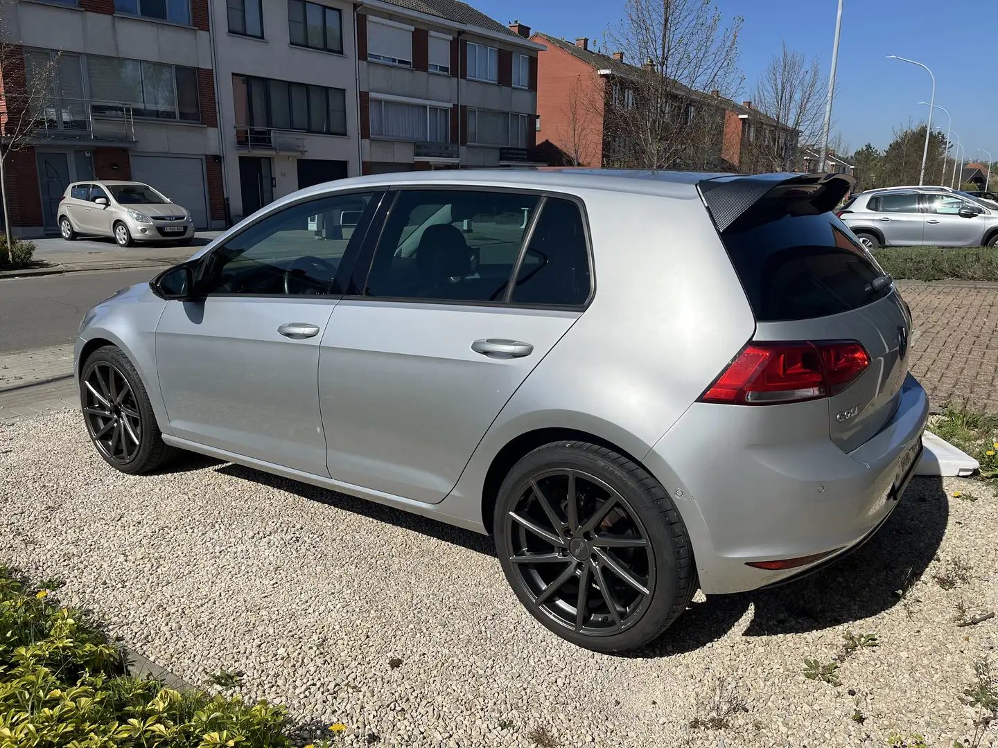 Volkswagen Golf 1.2 TSI BlueMotion Technology Comfortline - 2