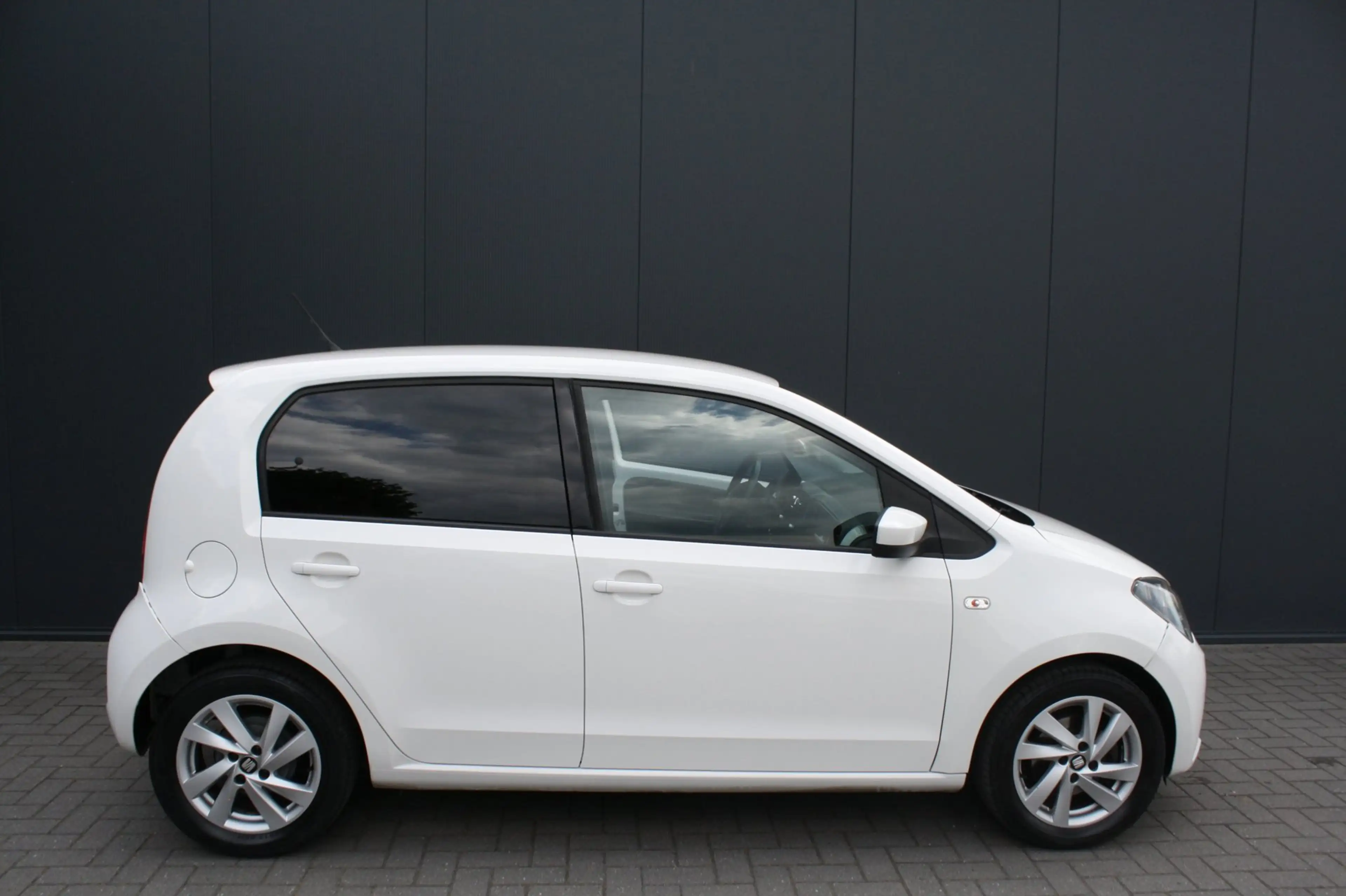SEAT Mii 1.0 Sport Connect - AIRCO - PDC - CRUISE CONTROL - — photo 2