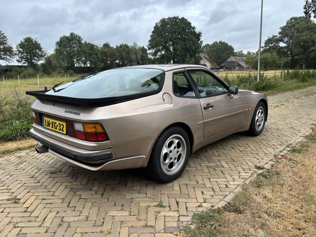 Porsche 944 S, foto 4