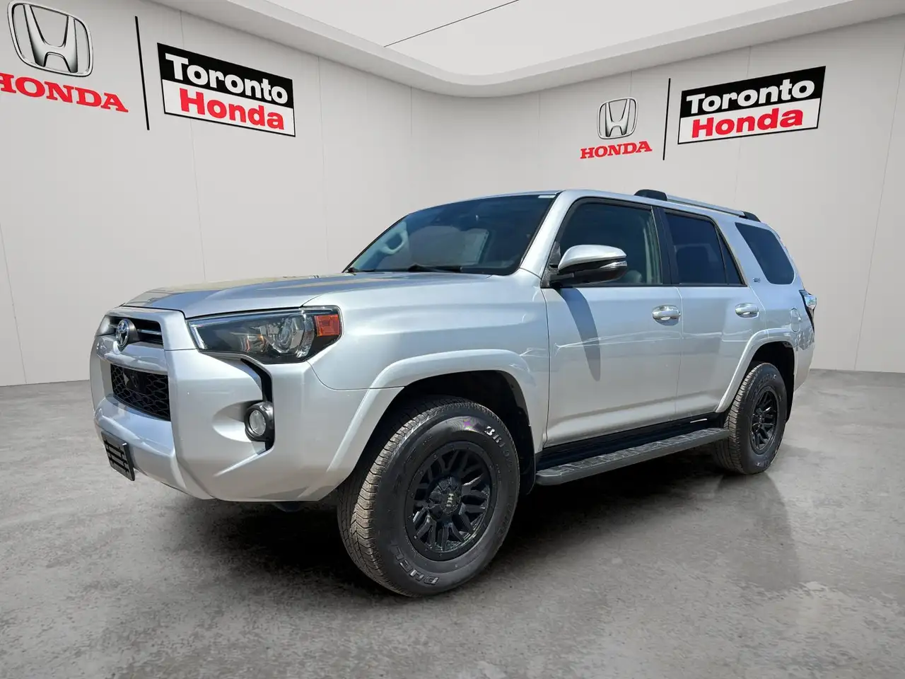 Toyota 4-Runner снимка Toyota 4-Runner