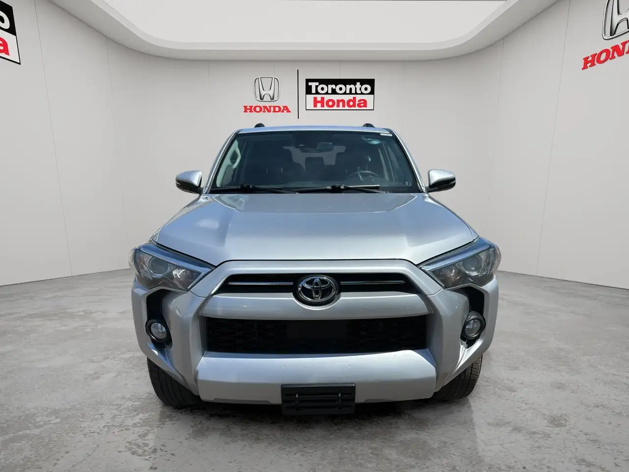 Toyota 4-Runner снимка Toyota 4-Runner