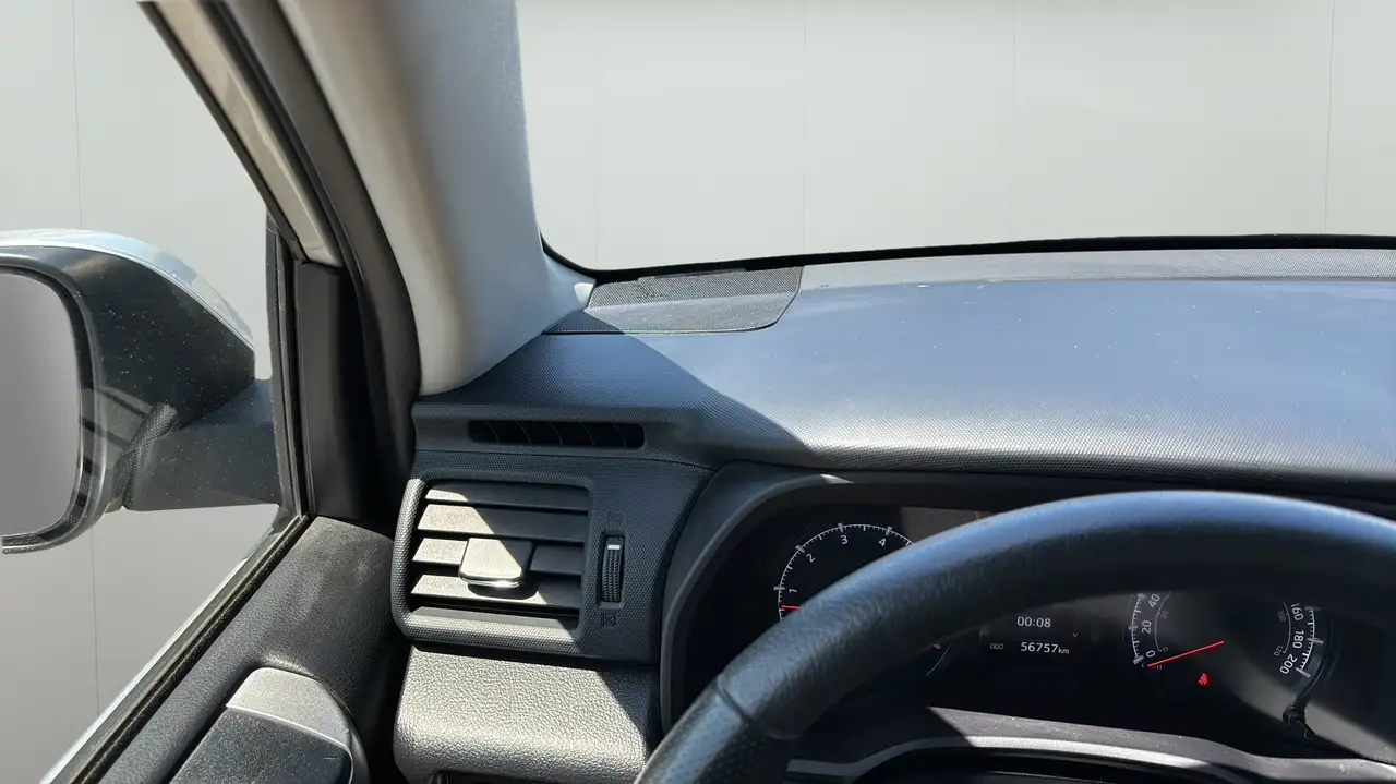 Toyota 4-Runner снимка Toyota 4-Runner