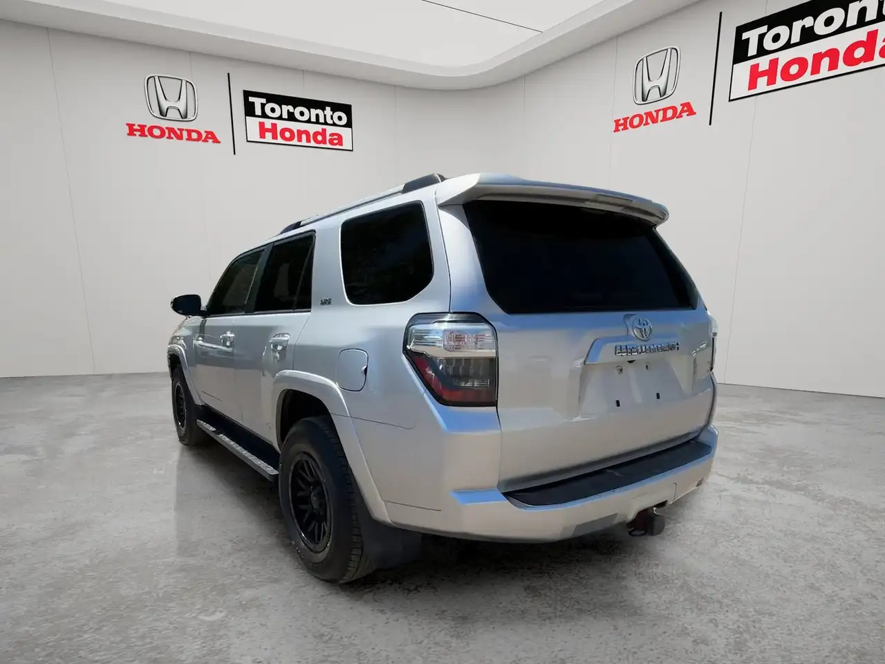 Toyota 4-Runner снимка Toyota 4-Runner