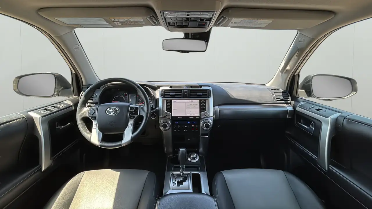 Toyota 4-Runner снимка Toyota 4-Runner