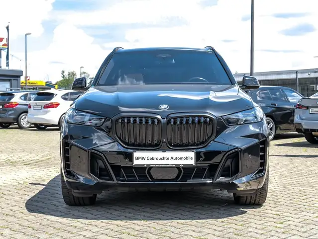 BMW X5 view 8