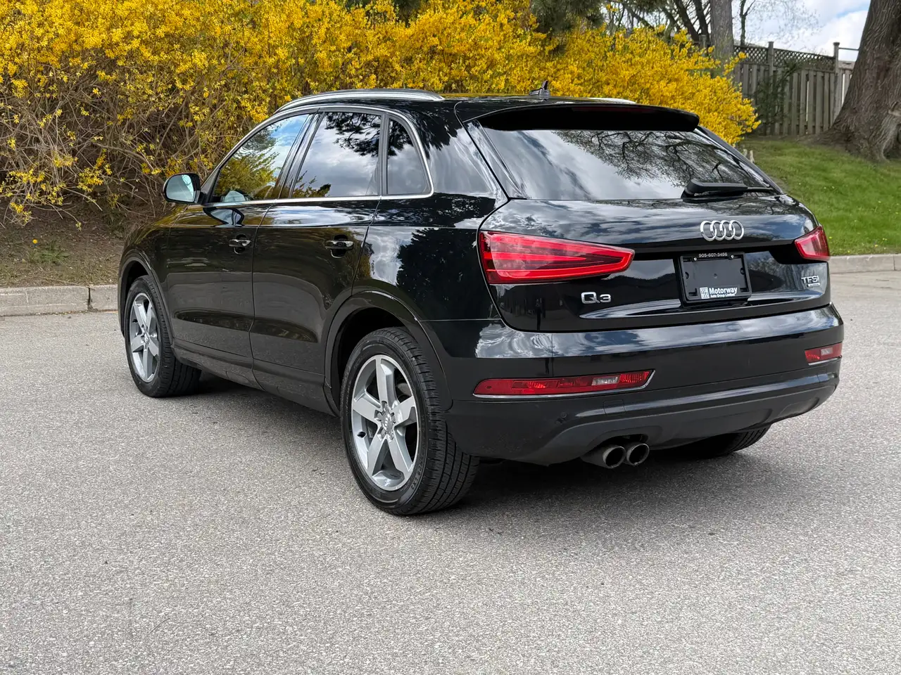 Audi Q3 снимка Audi Q3