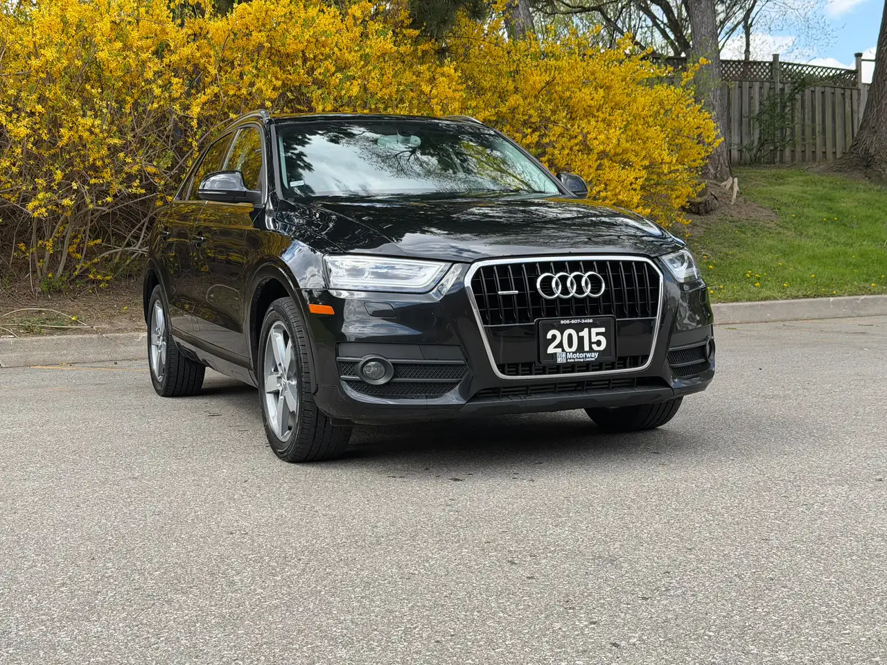 Audi Q3 снимка Audi Q3