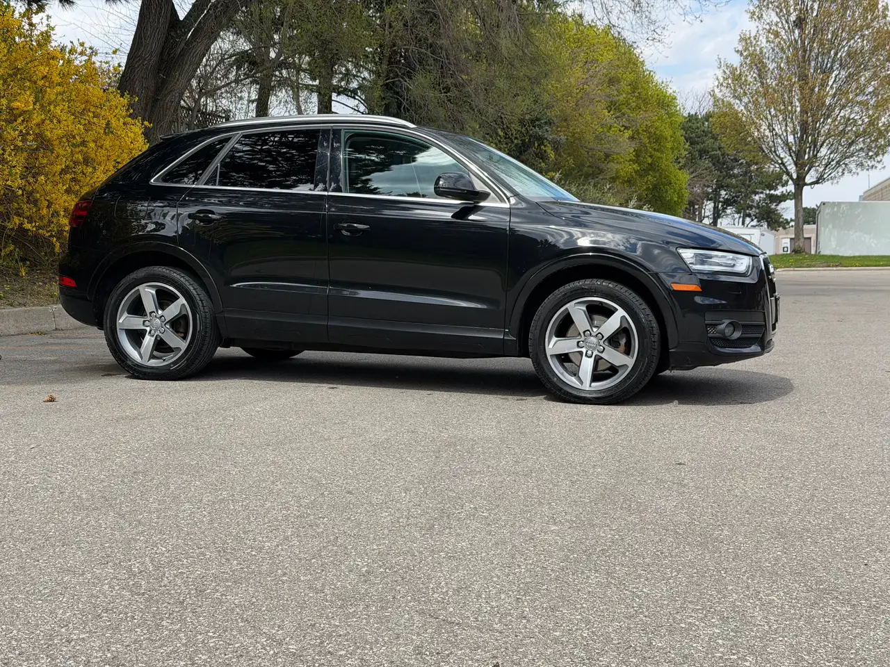 Audi Q3 снимка Audi Q3