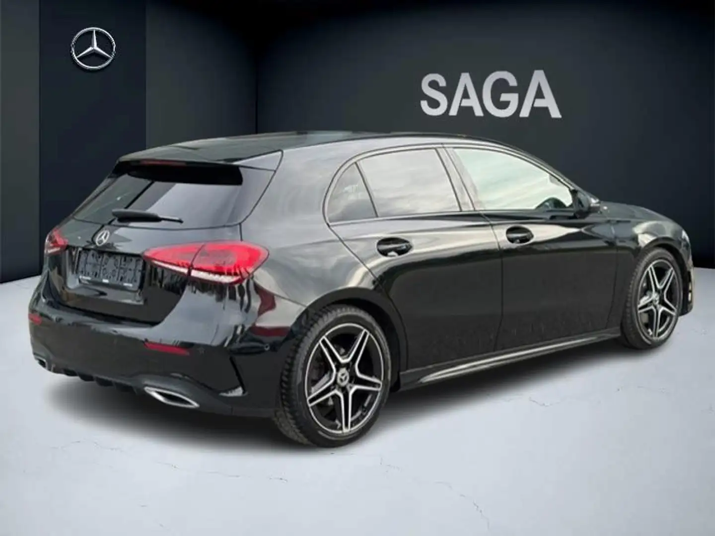 Mercedes-Benz A 180 AMG Pack Night Toit Pano Noir - 2