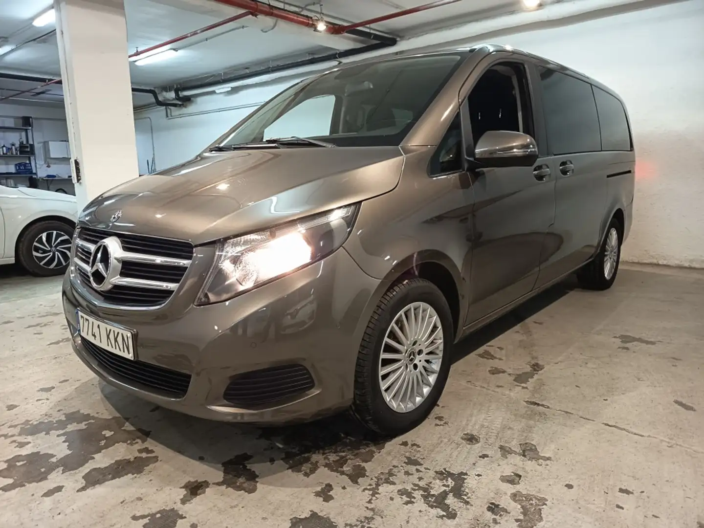 Mercedes-Benz V 220 220d Largo Exclusive 7GT Gris - 1