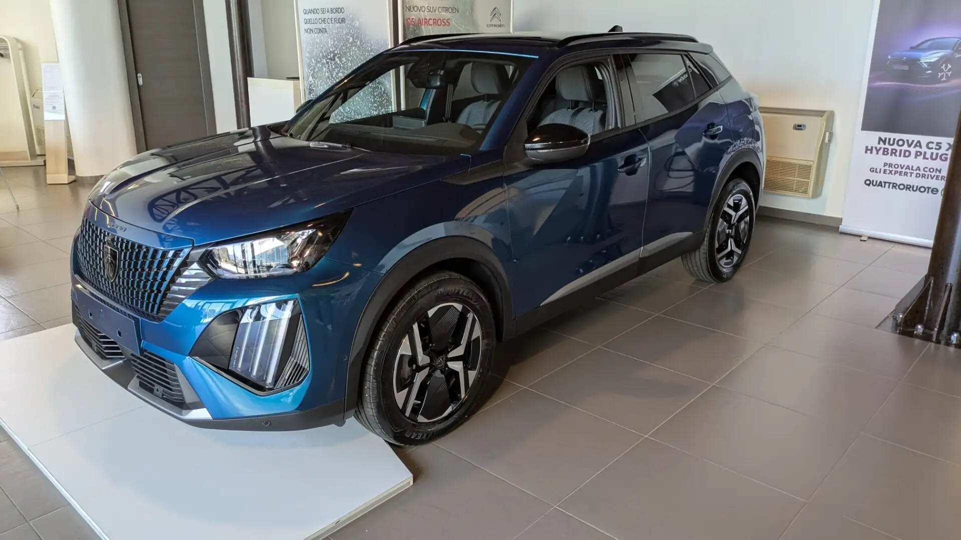 Peugeot 2008 100 S&S Allure Grigio - 2