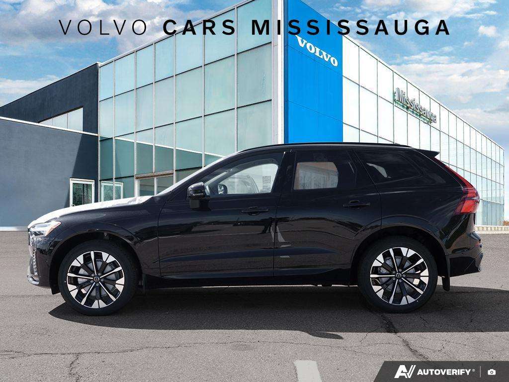 2026 Volvo XC60 B5 AWD Plus Dark Theme alt 3