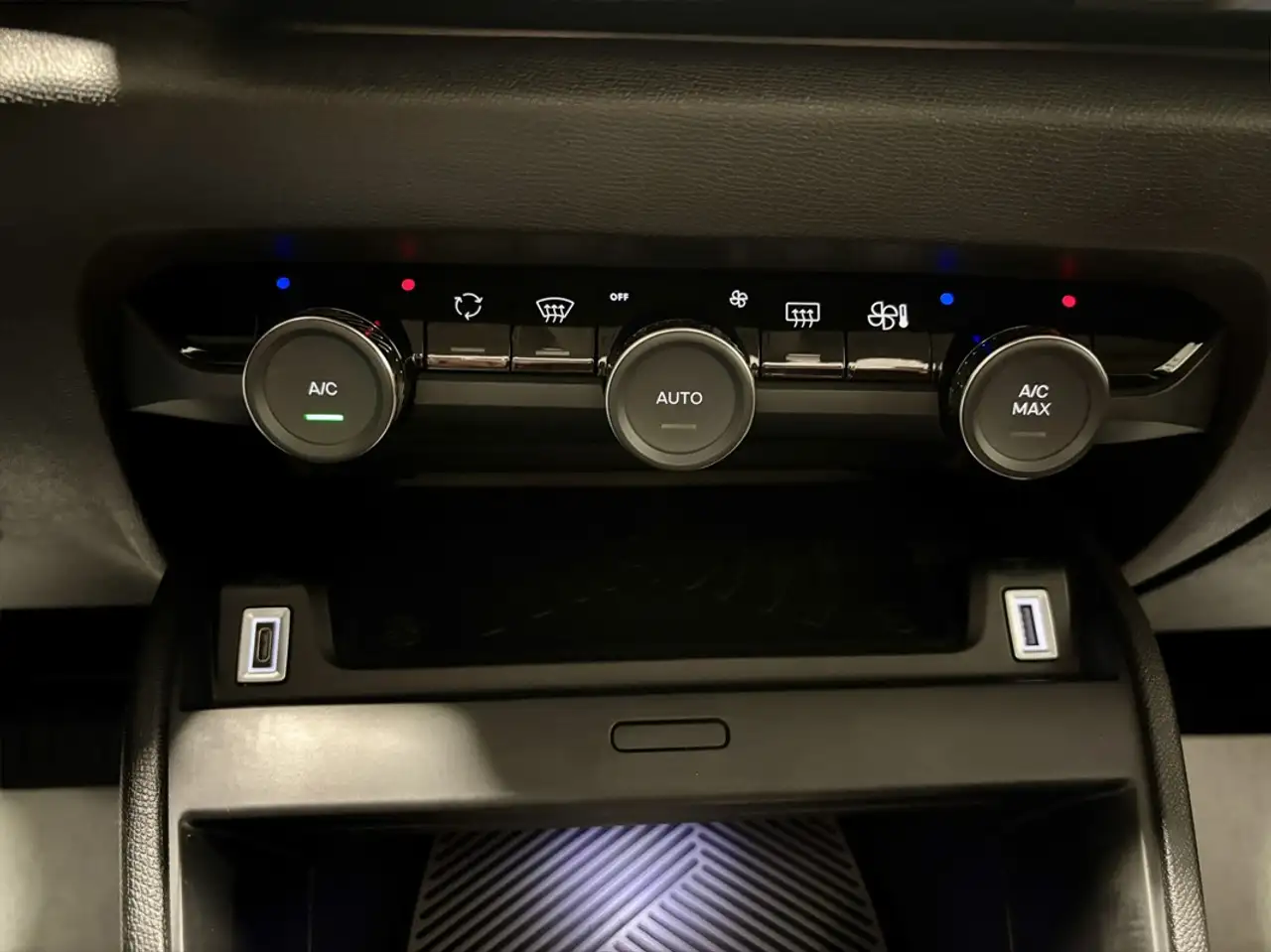 Citroen C4 Berline — photo 17