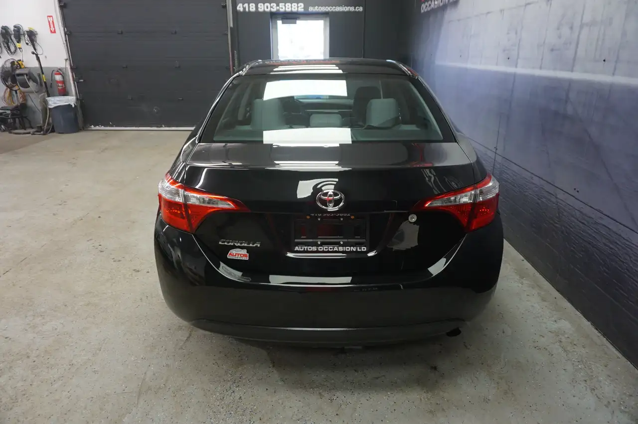 Toyota Corolla снимка Toyota Corolla