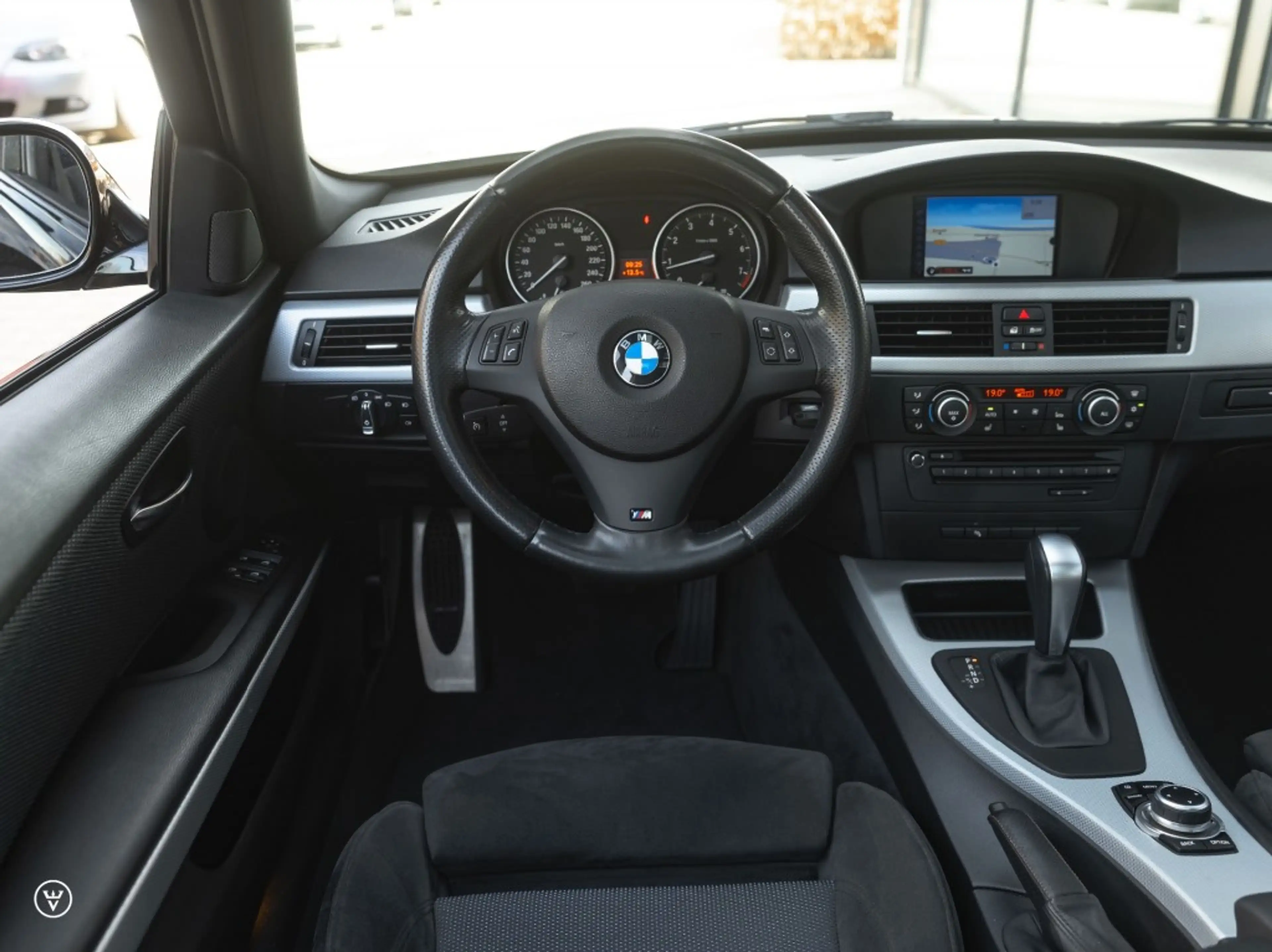 BMW 325 325i Touring LCI M-sport Aut. - Pano, TOP! — photo 5