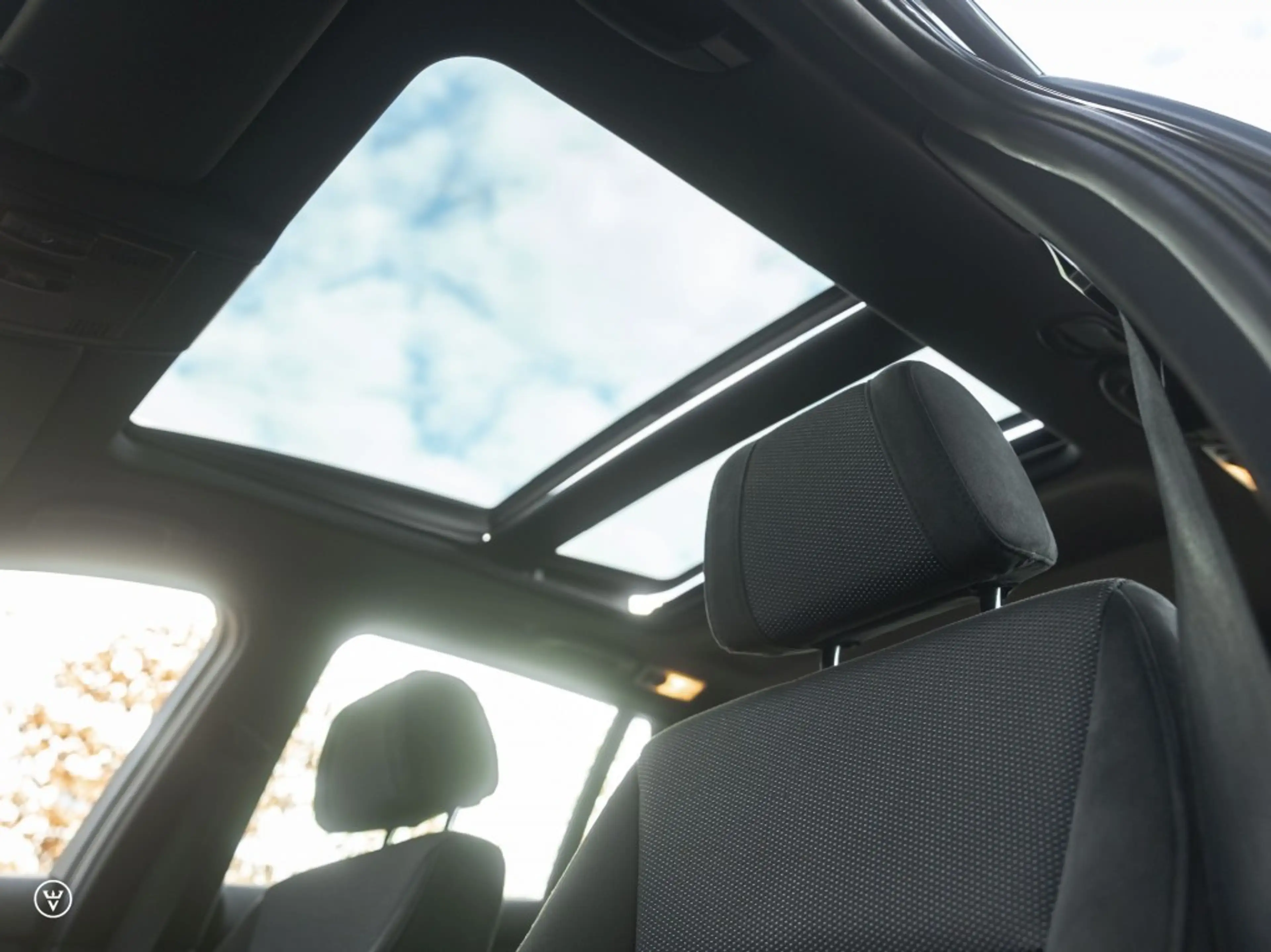 BMW 325 325i Touring LCI M-sport Aut. - Pano, TOP! — photo 11