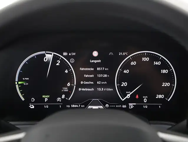 Volkswagen Touareg view 13