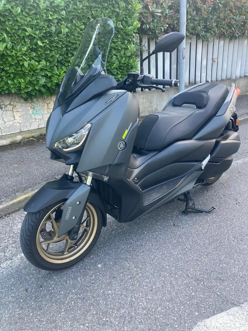 Yamaha X-Max 300 tech max Gris - 1