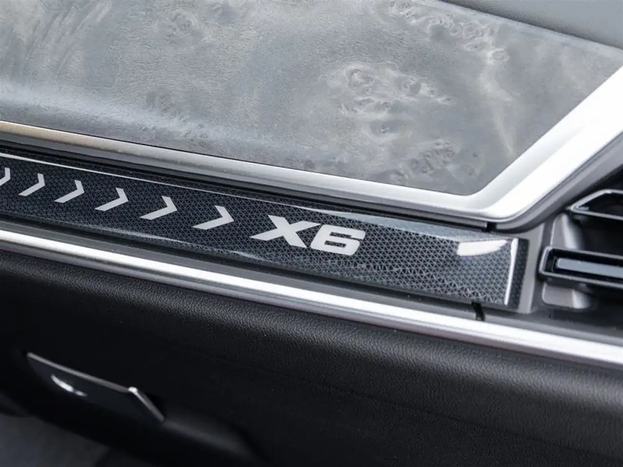 BMW X6 снимка BMW X6