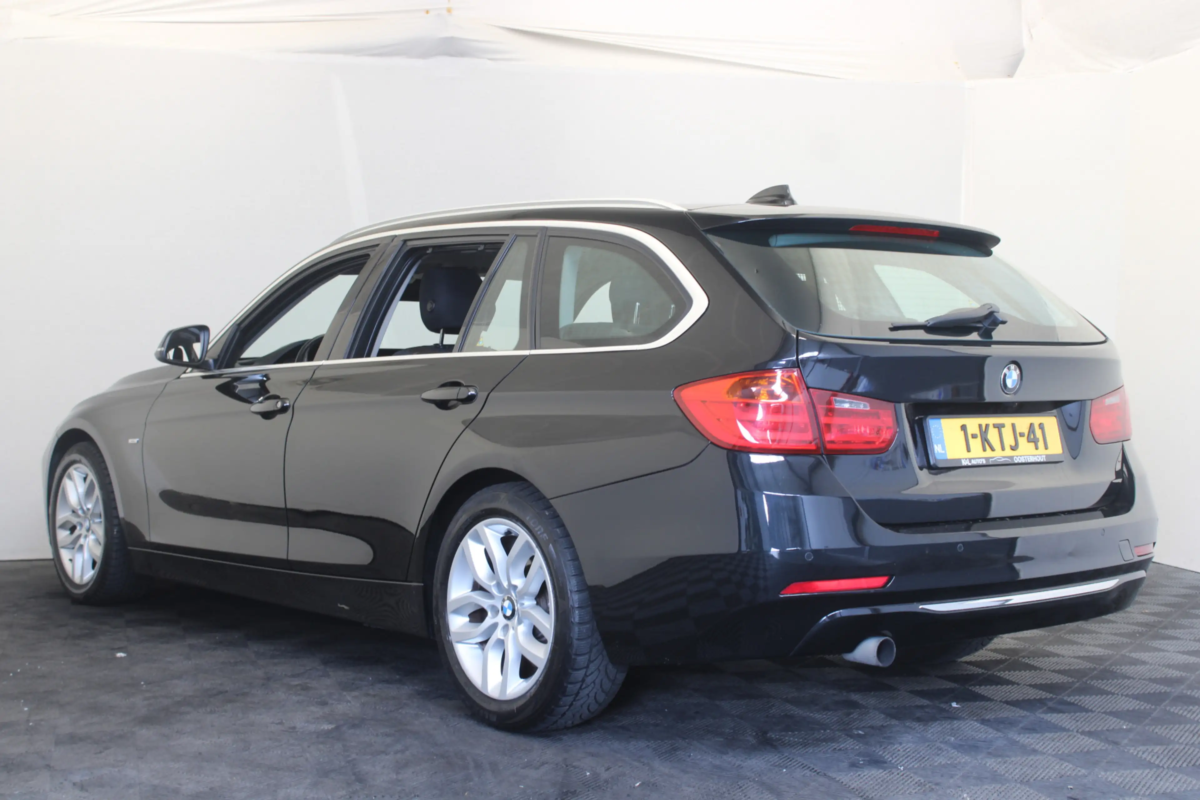BMW 316 3-serie Touring 316i Executive Edition — photo 6
