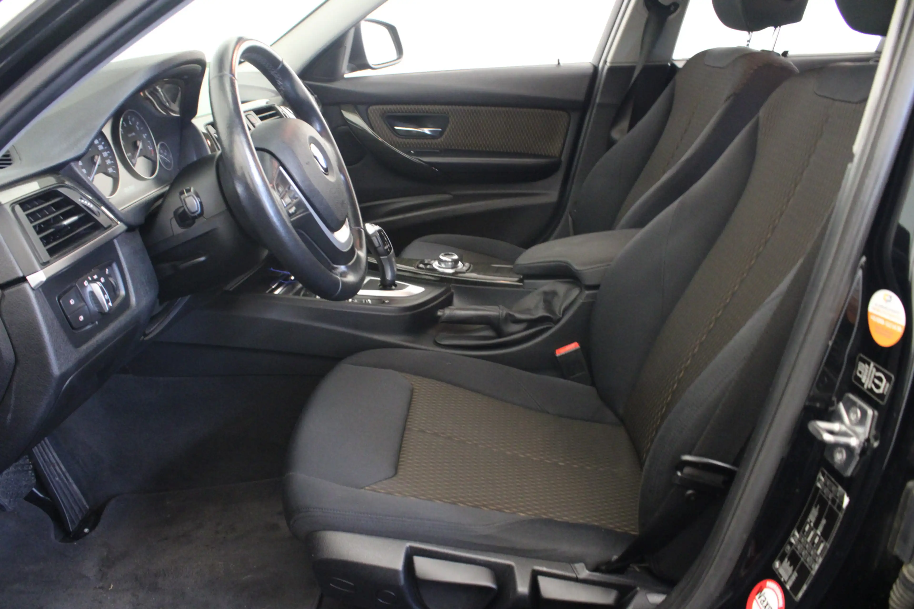 BMW 316 3-serie Touring 316i Executive Edition — photo 12