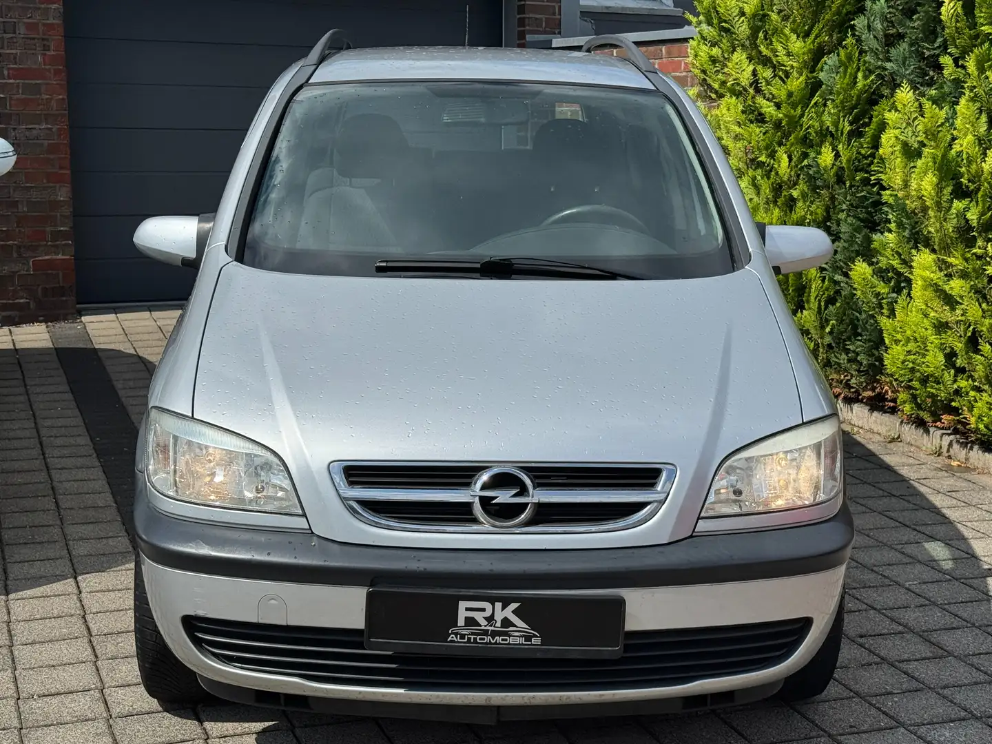 Opel Zafira 1.8 Edition TÜV/AU 01.2027 Plateado - 2