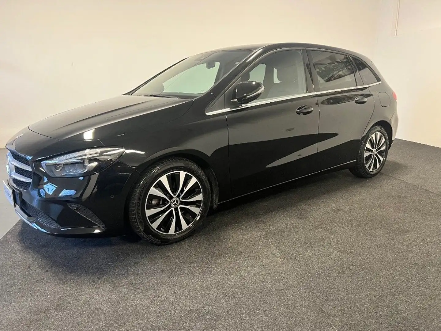 Mercedes-Benz B 180 d Automatic Business Extra Noir - 2