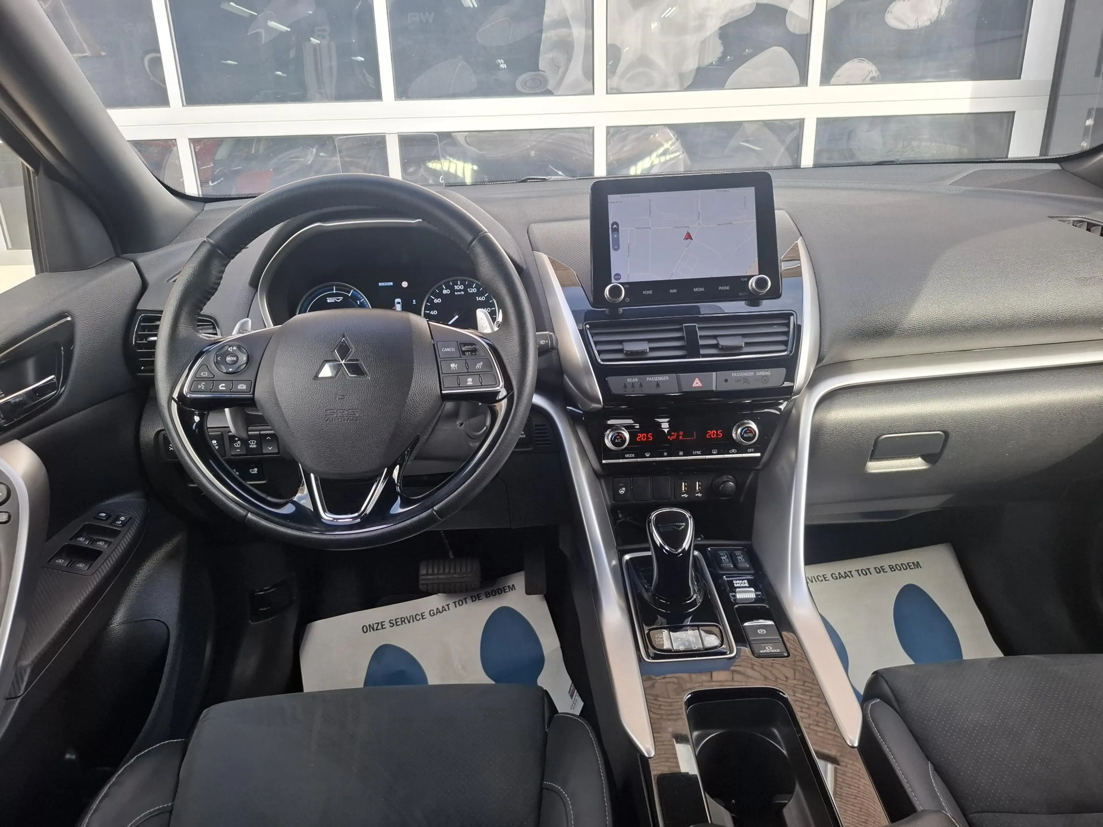 Mitsubishi Eclipse Cross 2.4 PHEV Business Executive SOH 98% — photo 3
