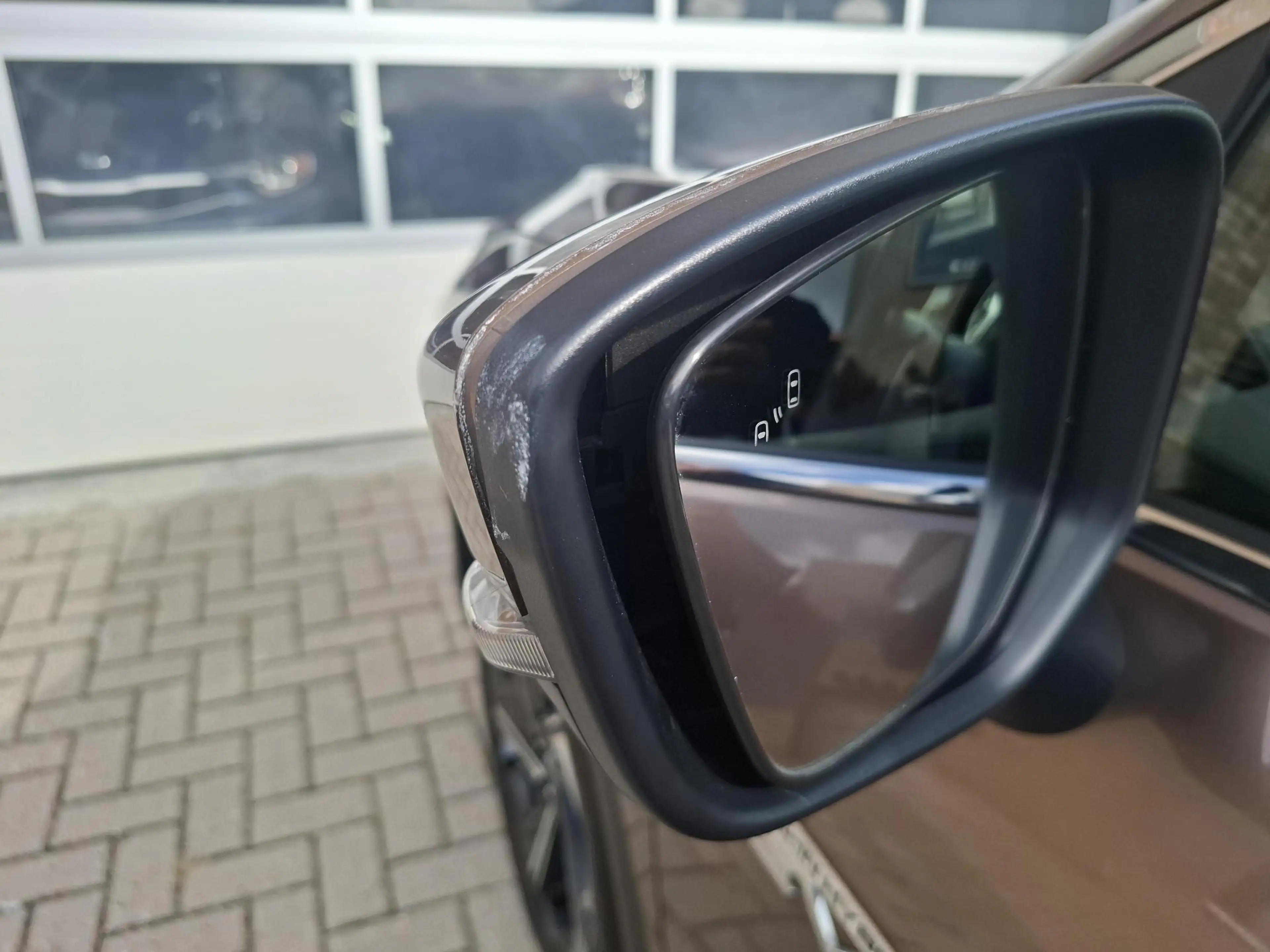 Mitsubishi Eclipse Cross 2.4 PHEV Business Executive SOH 98% — photo 41