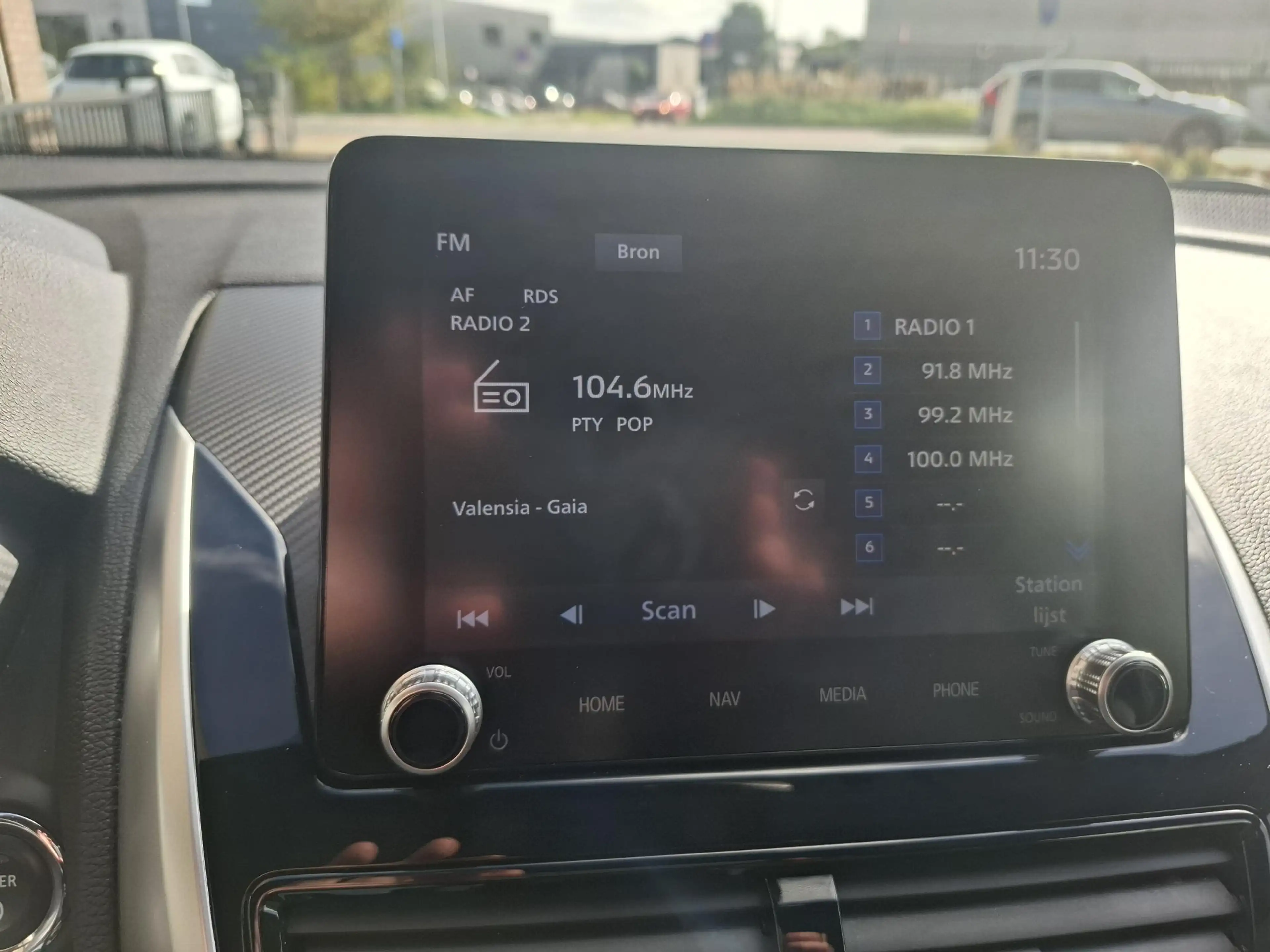 Mitsubishi Eclipse Cross 2.4 PHEV Business Executive SOH 98% — photo 22