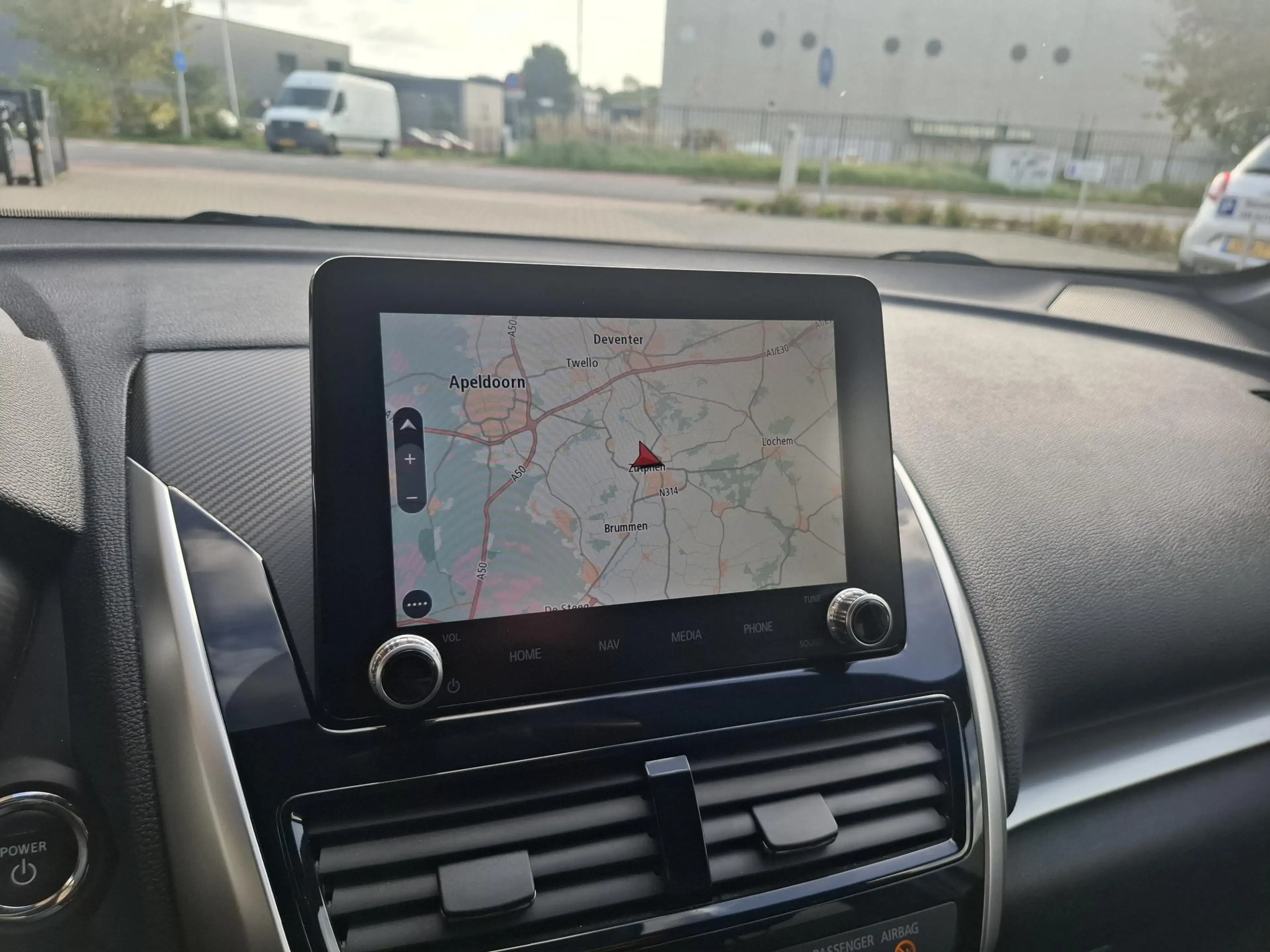 Mitsubishi Eclipse Cross 2.4 PHEV Business Executive SOH 98% — photo 9