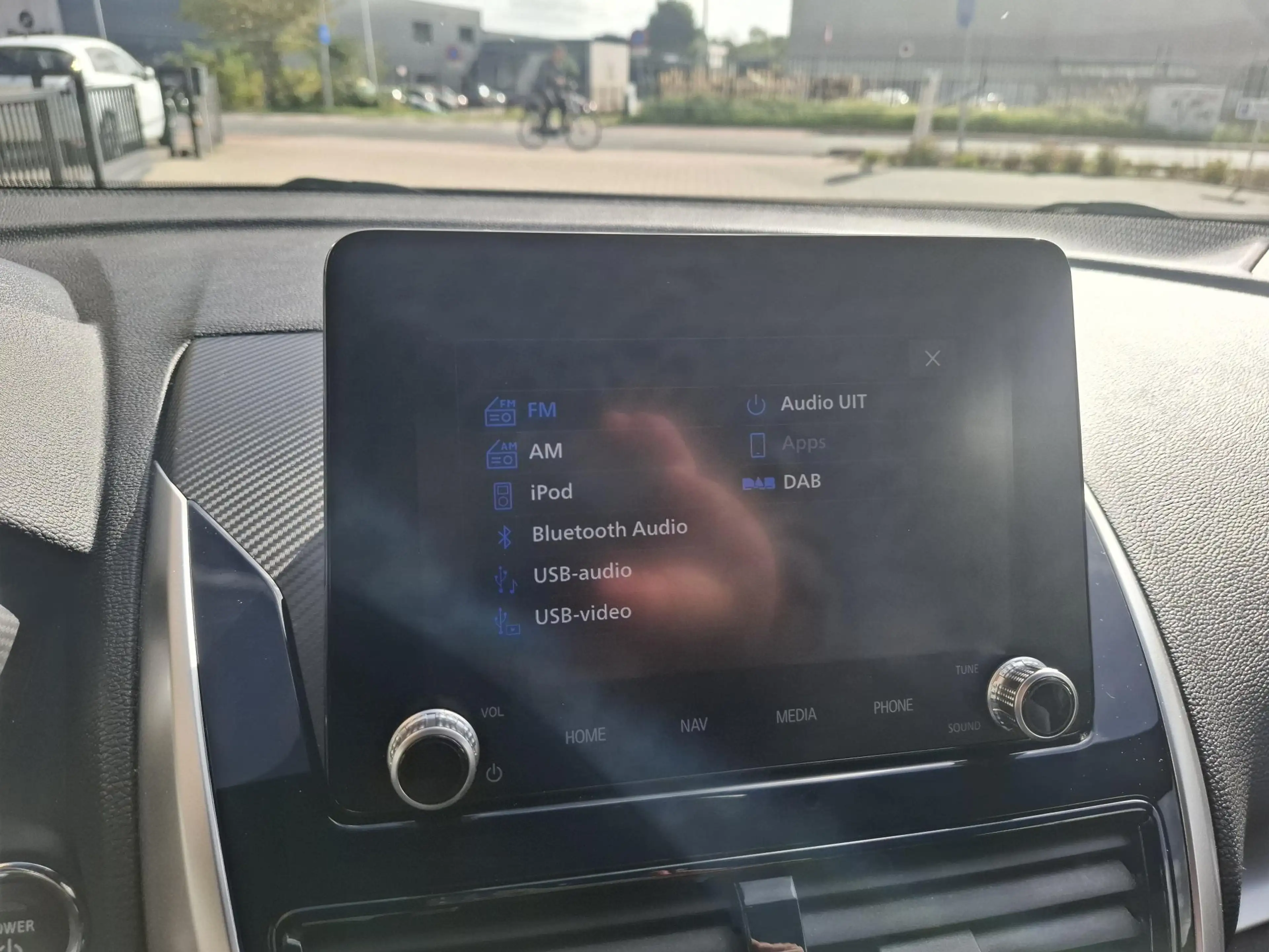 Mitsubishi Eclipse Cross 2.4 PHEV Business Executive SOH 98% — photo 24