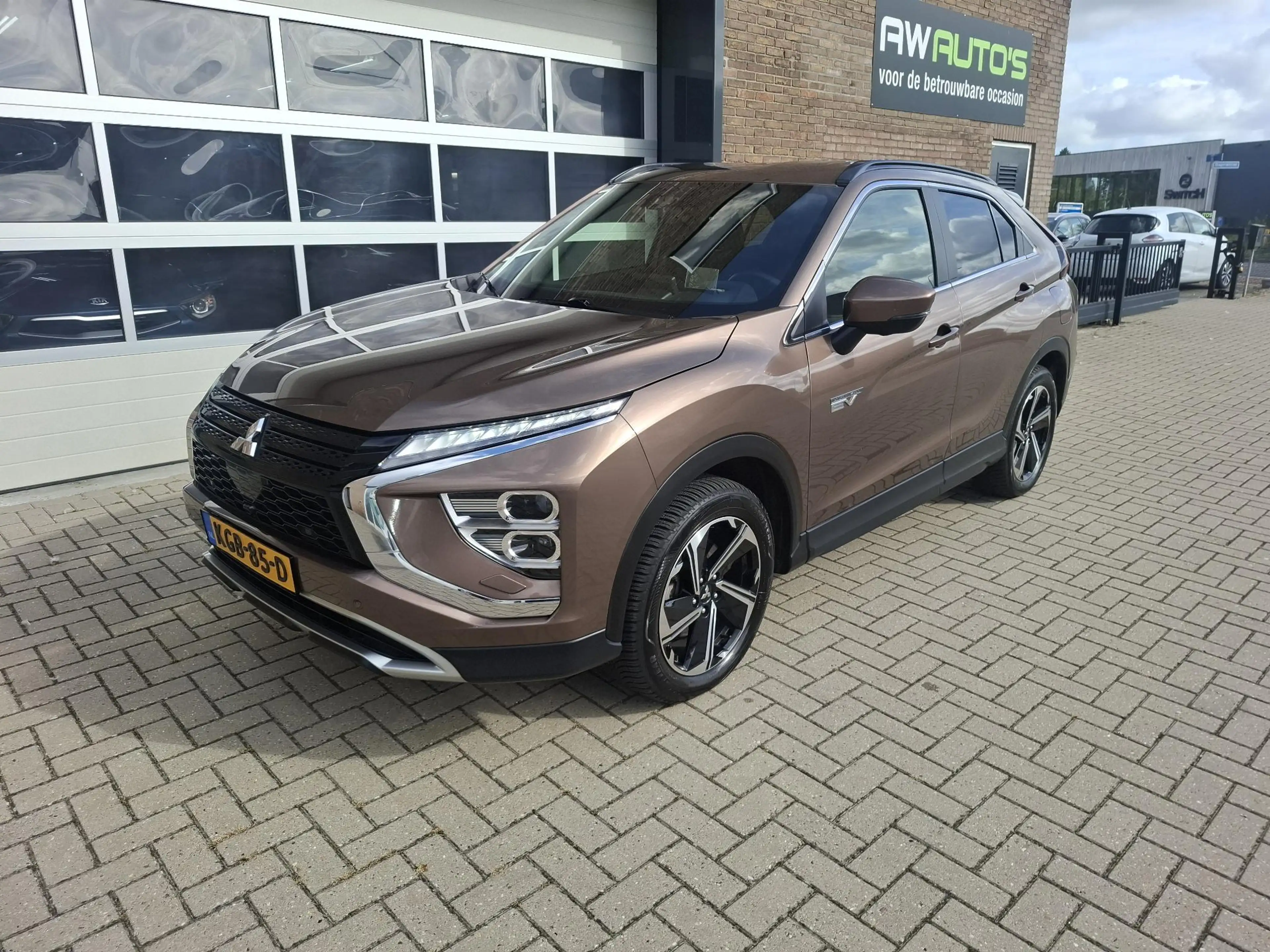 Mitsubishi Eclipse Cross 2.4 PHEV Business Executive SOH 98% — photo 13