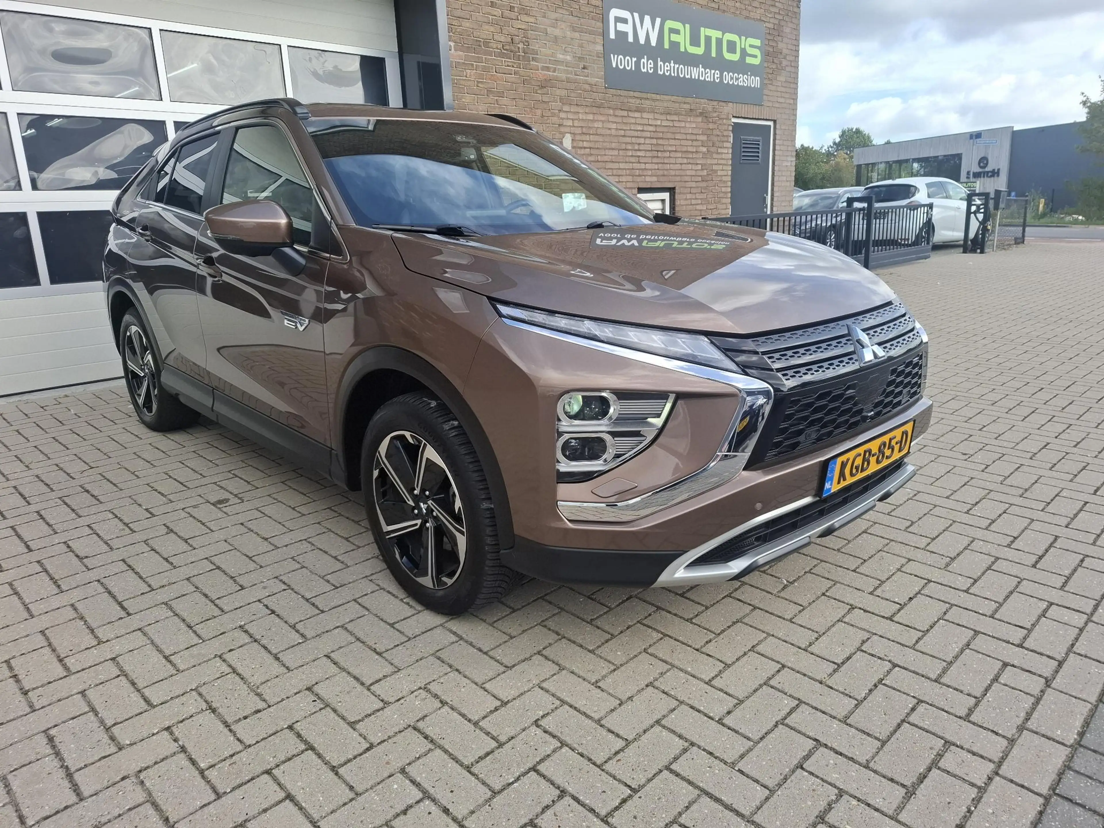 Mitsubishi Eclipse Cross 2.4 PHEV Business Executive SOH 98% — photo 46