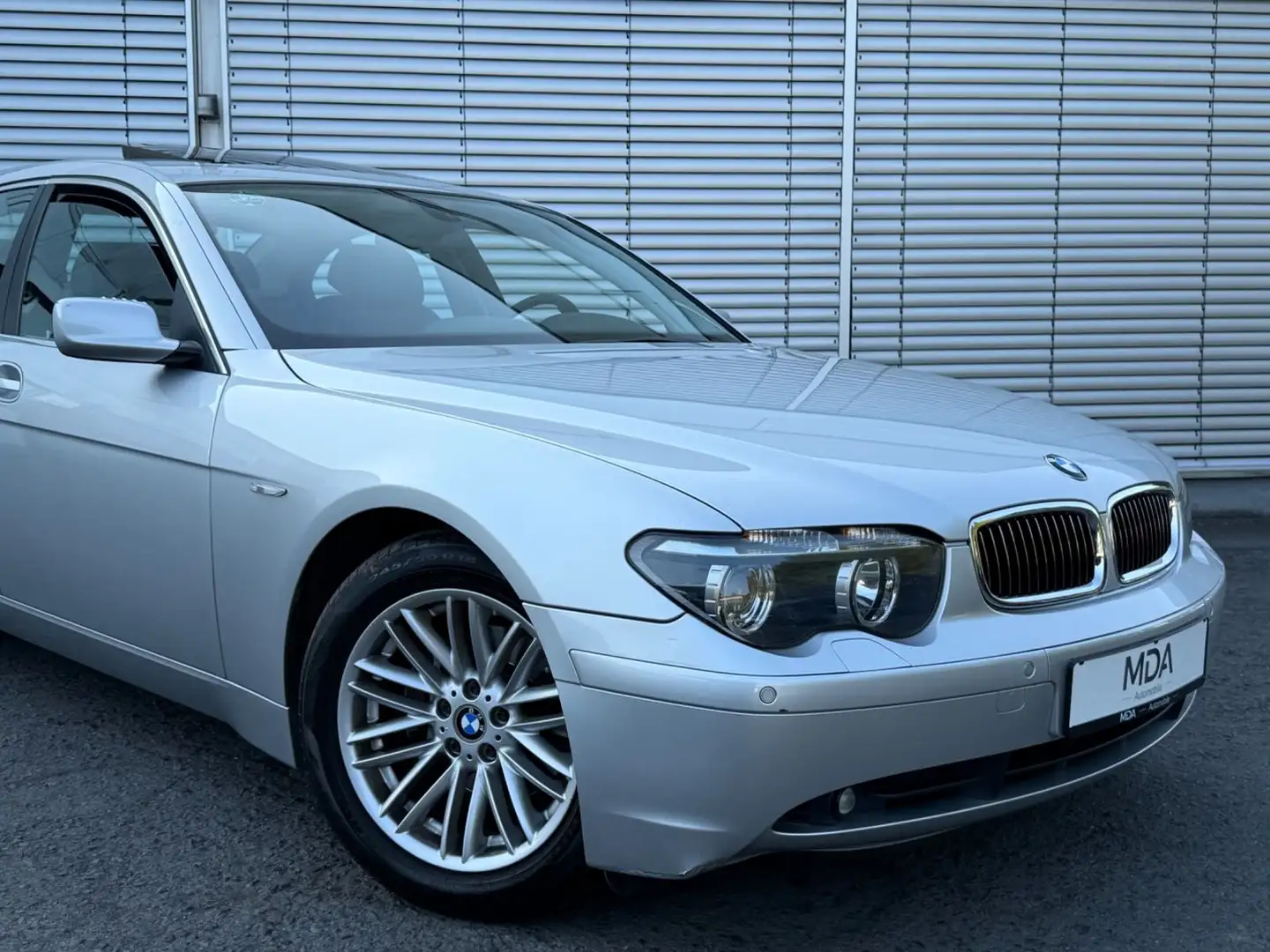 BMW 735 i 3.6 V8 S-DACH/1.HD/SOFT-CLOSE/TOP Silber - 2