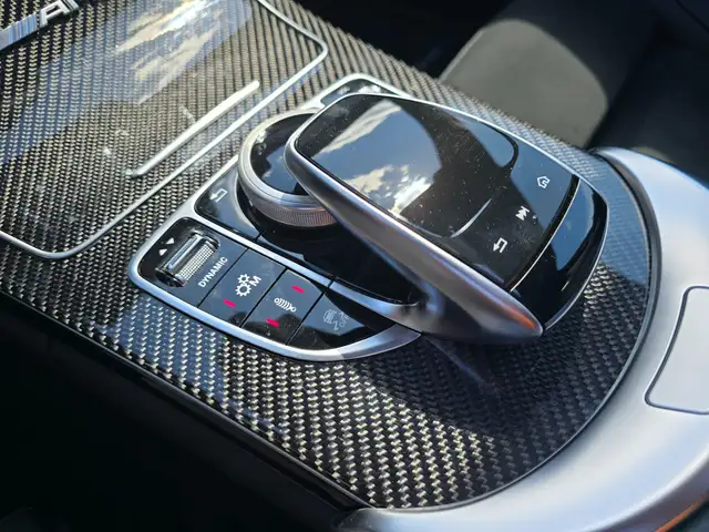 Mercedes-Benz C 63 AMG C 63 AMG **PANO, BURMESTER, GARANTIE, FACELIFT** Ansicht 43