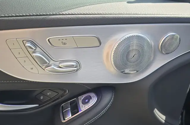 Mercedes-Benz C 63 AMG C 63 AMG **PANO, BURMESTER, GARANTIE, FACELIFT** Ansicht 10