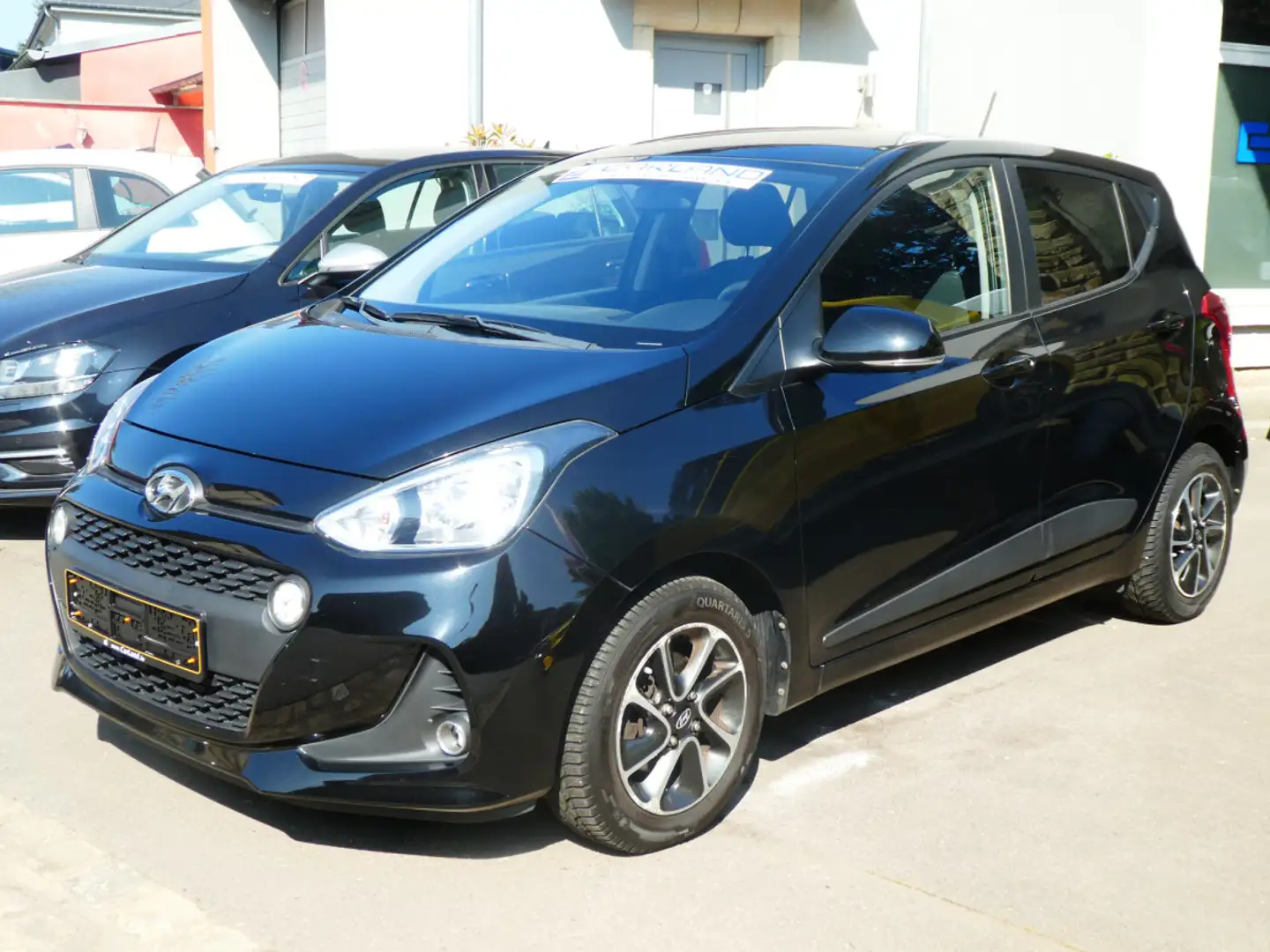 Hyundai i10 1.0 Pack Automatique Noir - 1