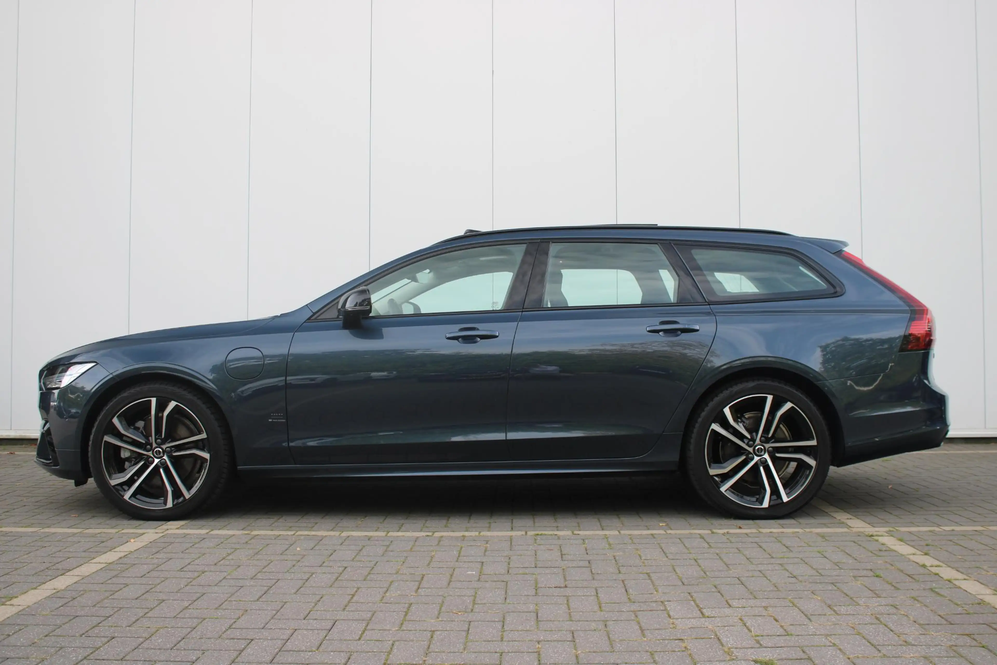 Volvo V90 T8 Plug-in hybrid AWD Ultra Dark | Luchtvering | T — photo 6