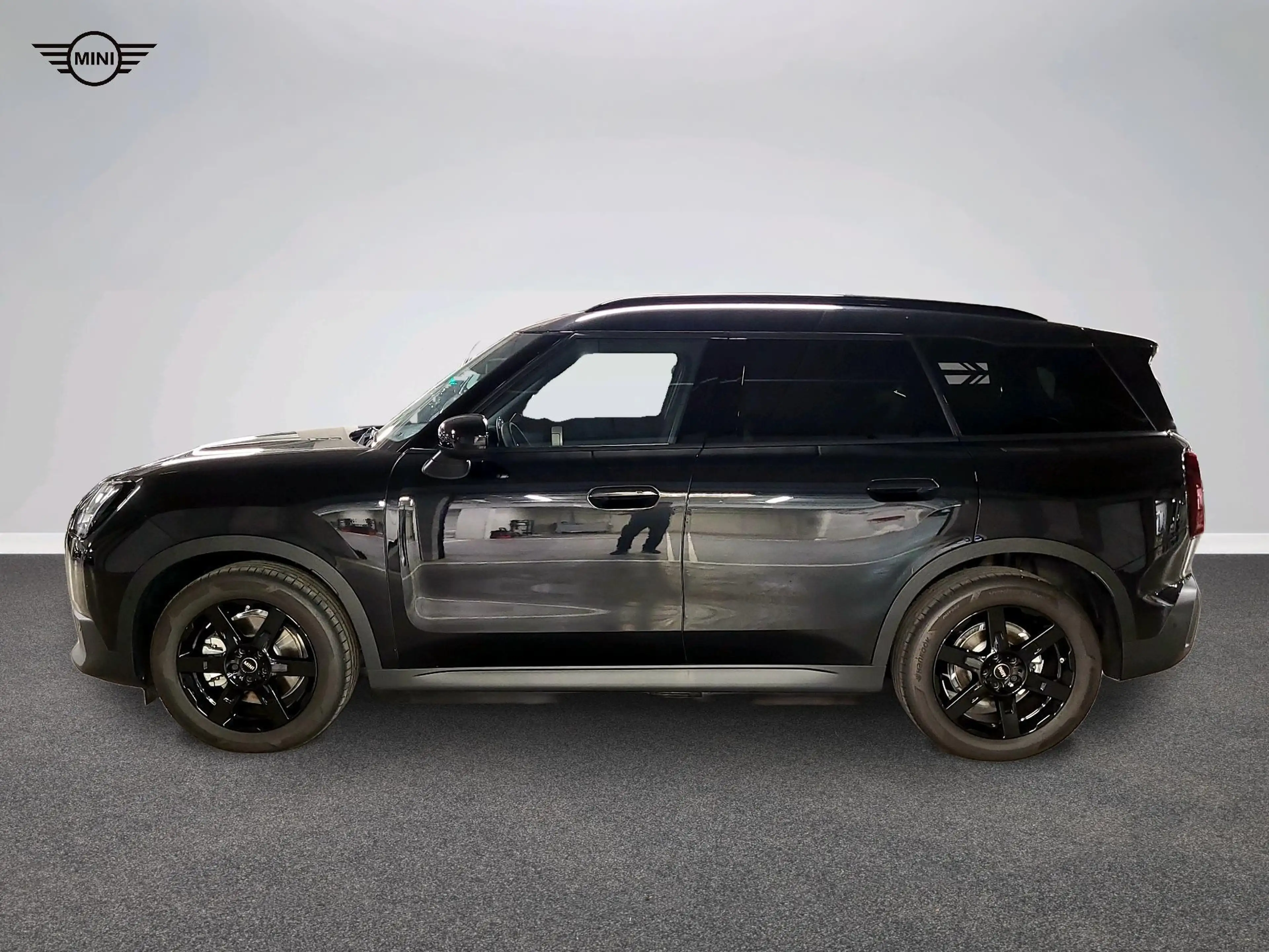 MINI Countryman C Classic Trim — photo 3