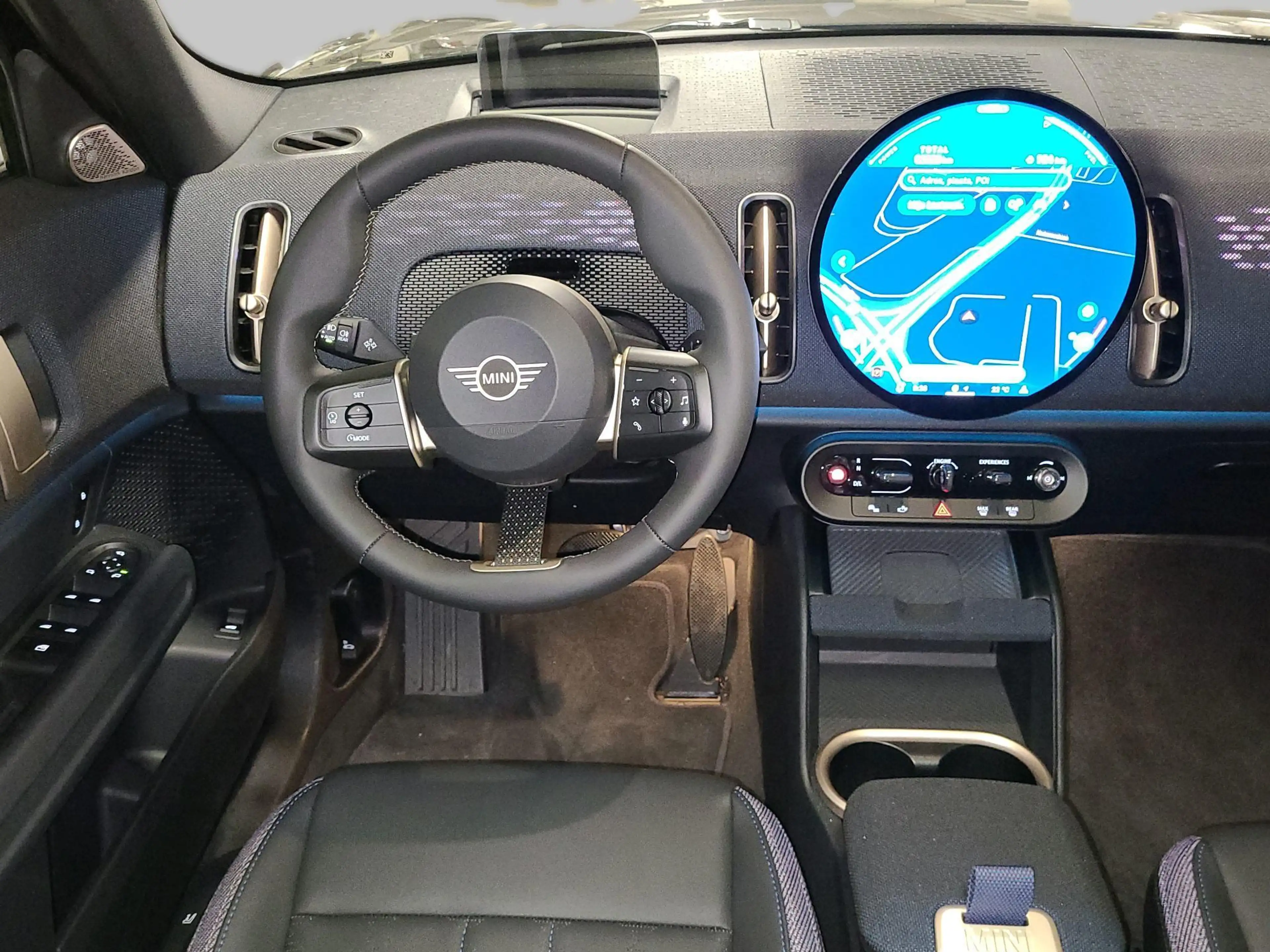 MINI Countryman C Classic Trim — photo 11