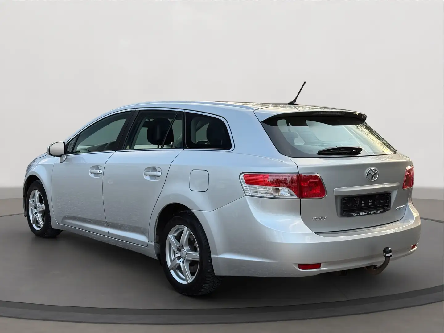 Toyota Avensis Avensis Kombi Kamera Standheiz. 1.Hand AHK Silber - 2