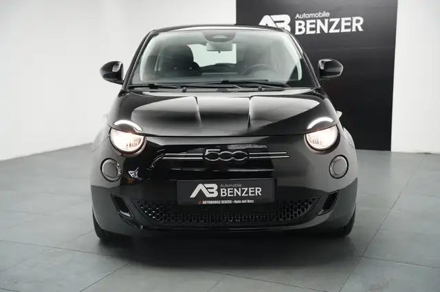 Fiat 500 view 3