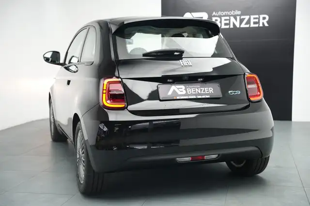 Fiat 500 view 8