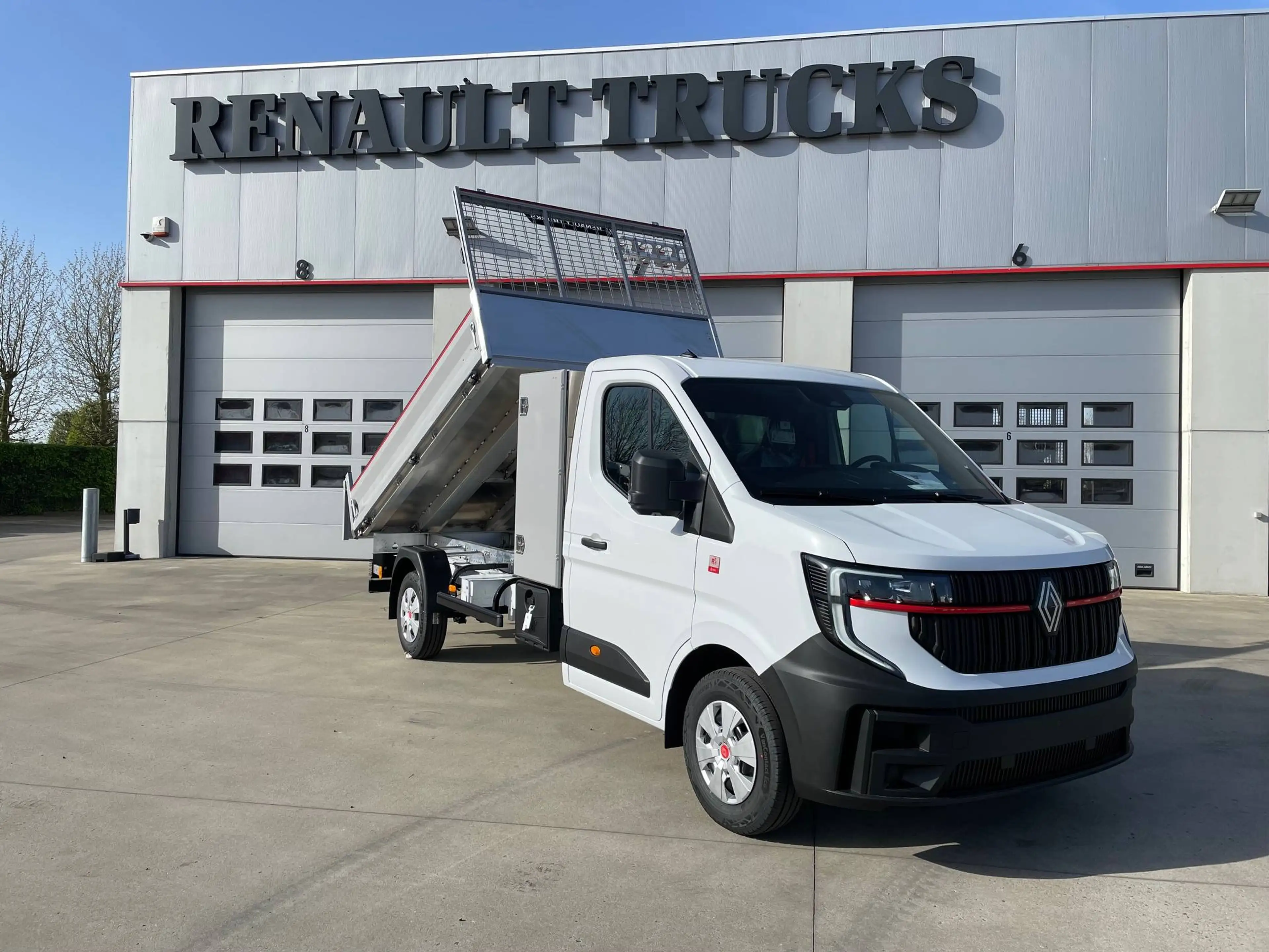 Renault Master Achterwaartse kipper en materiaalkoffer — photo 2