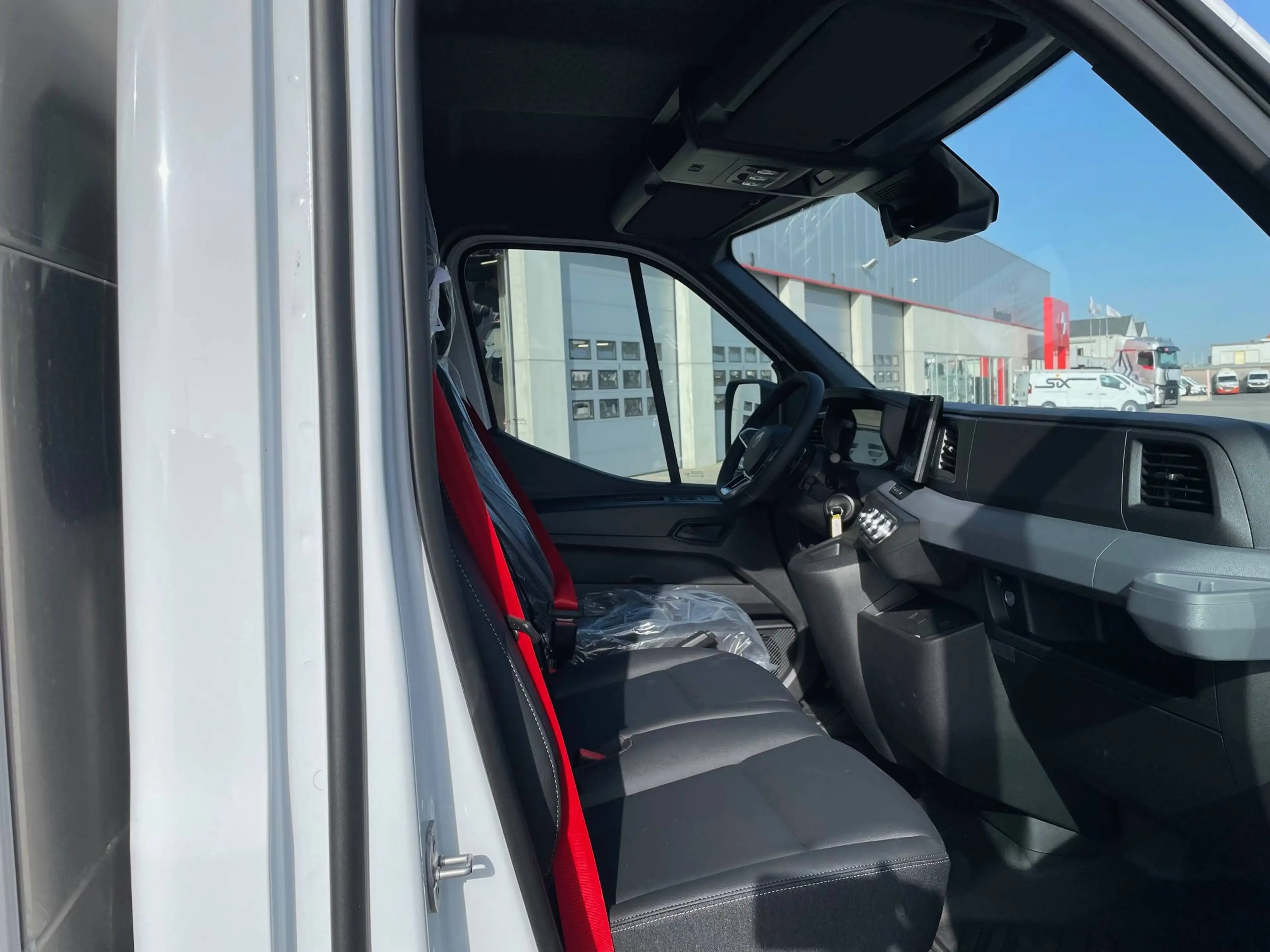 Renault Master Achterwaartse kipper en materiaalkoffer — photo 6